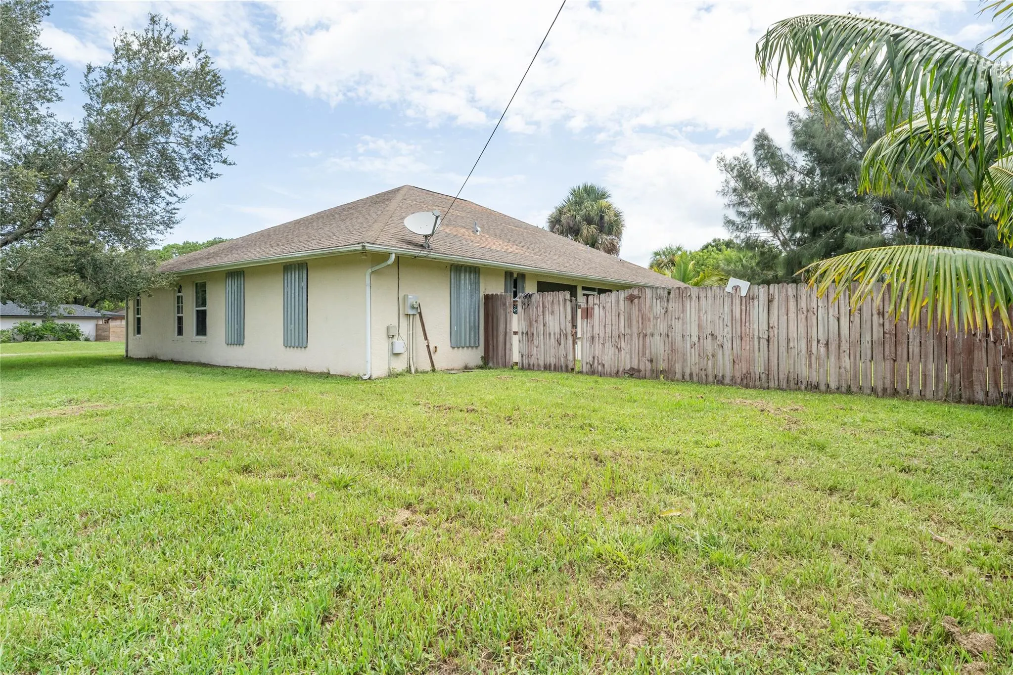 7205 Hibiscus Road