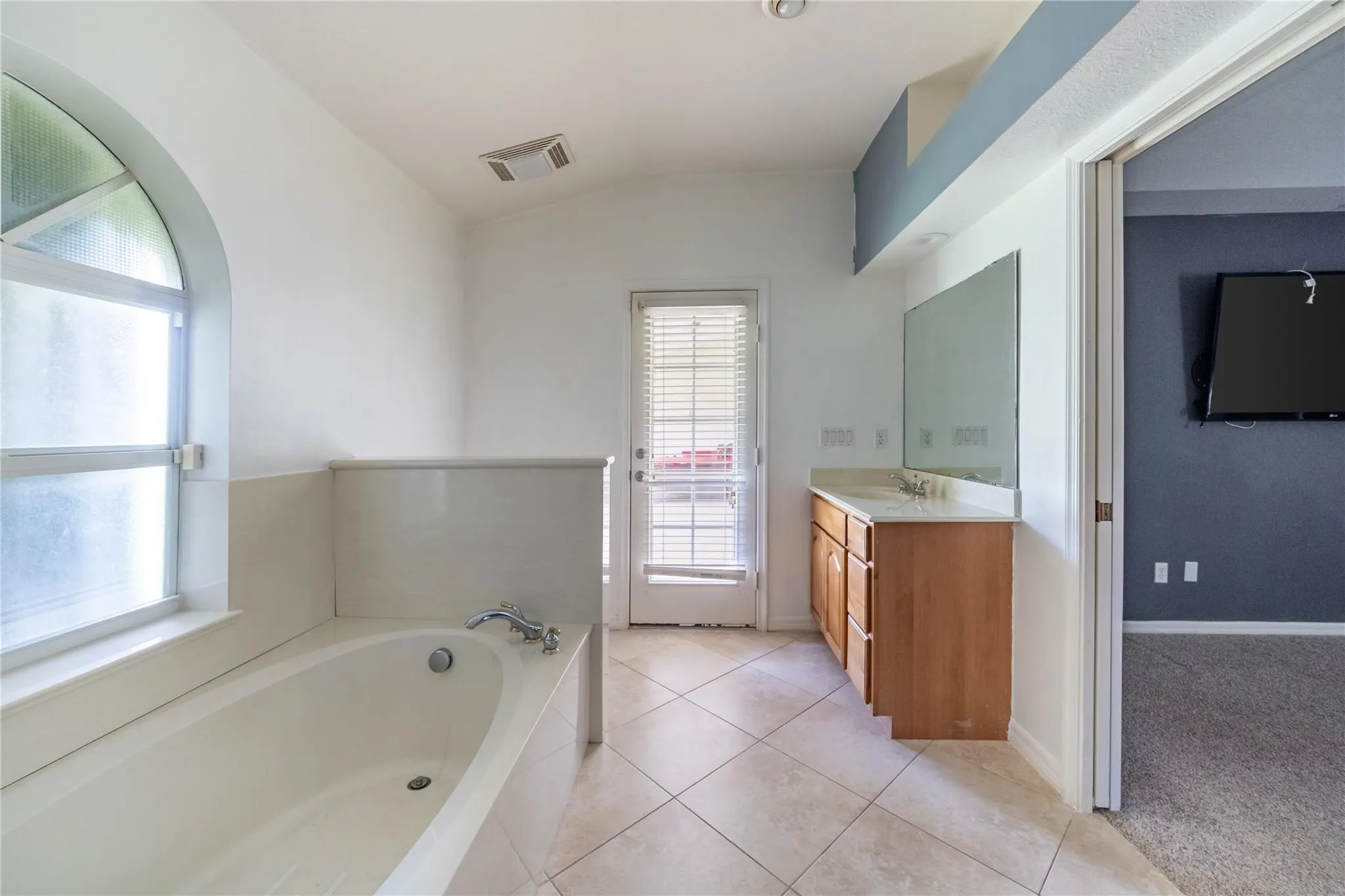7205 Hibiscus Road