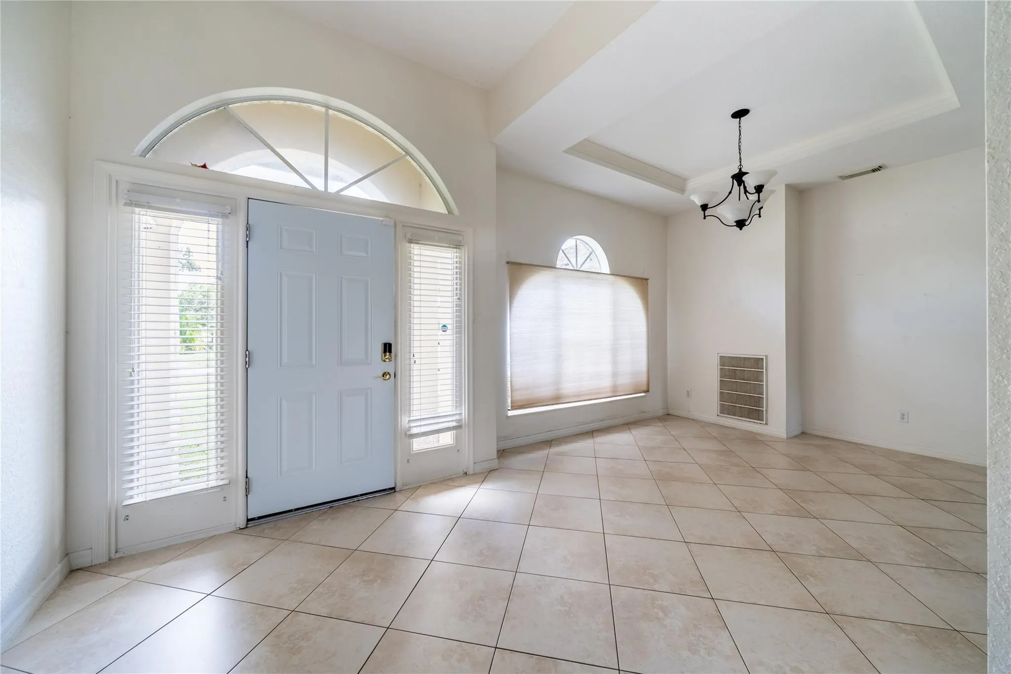 7205 Hibiscus Road