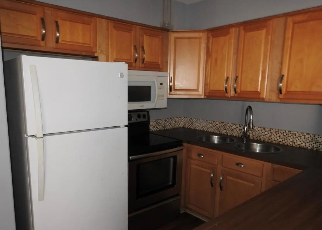 4050 NE 12 ter, #13