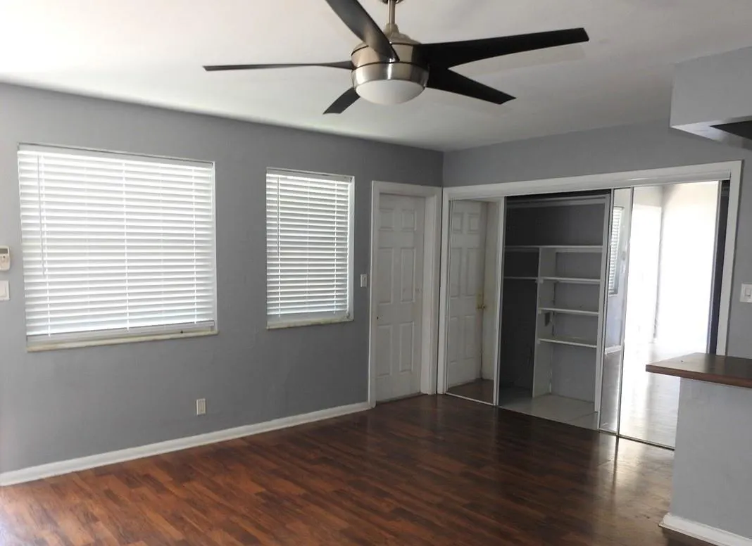 4050 NE 12 ter, #13