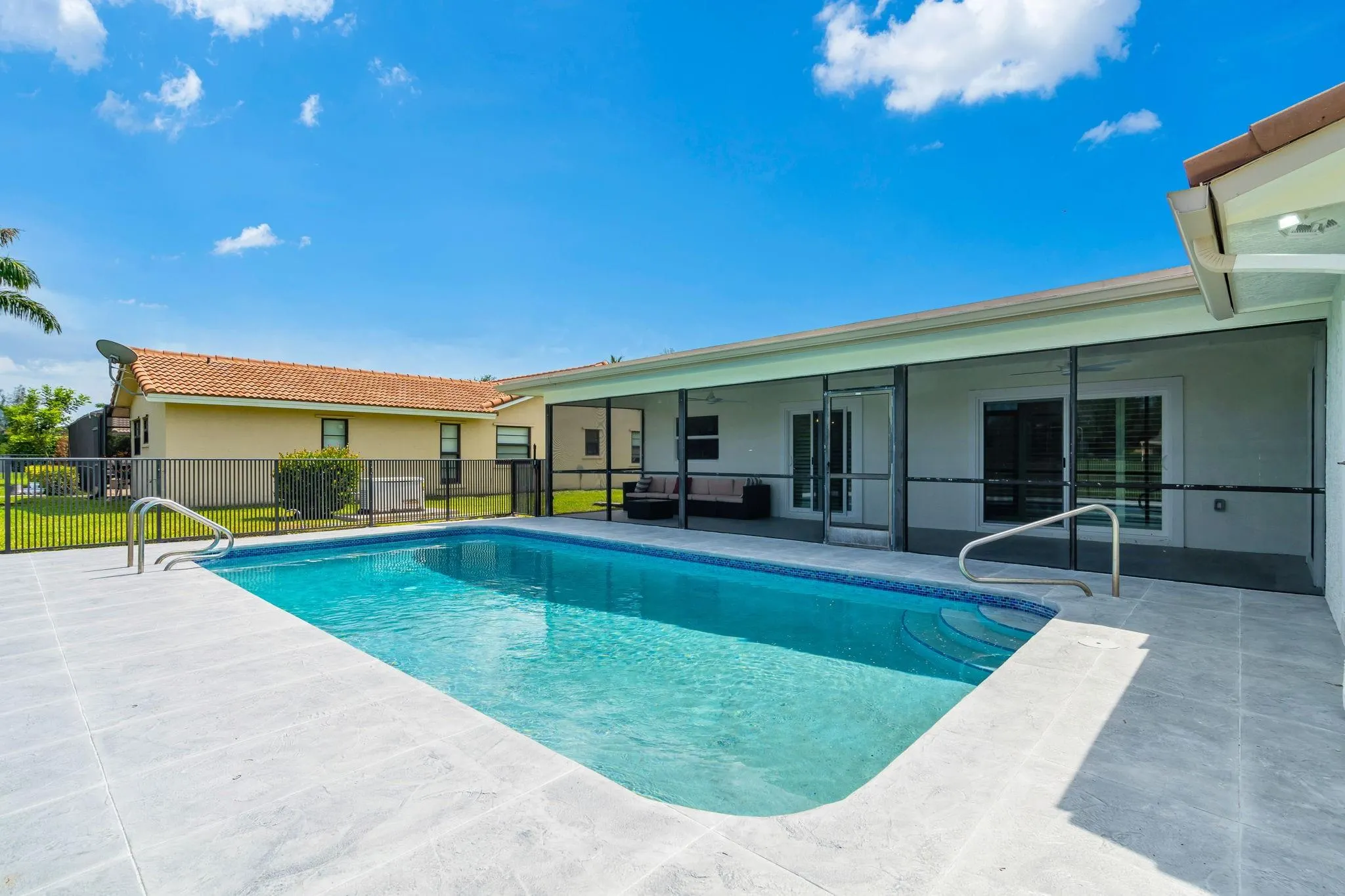 1911 NW 107th Dr
