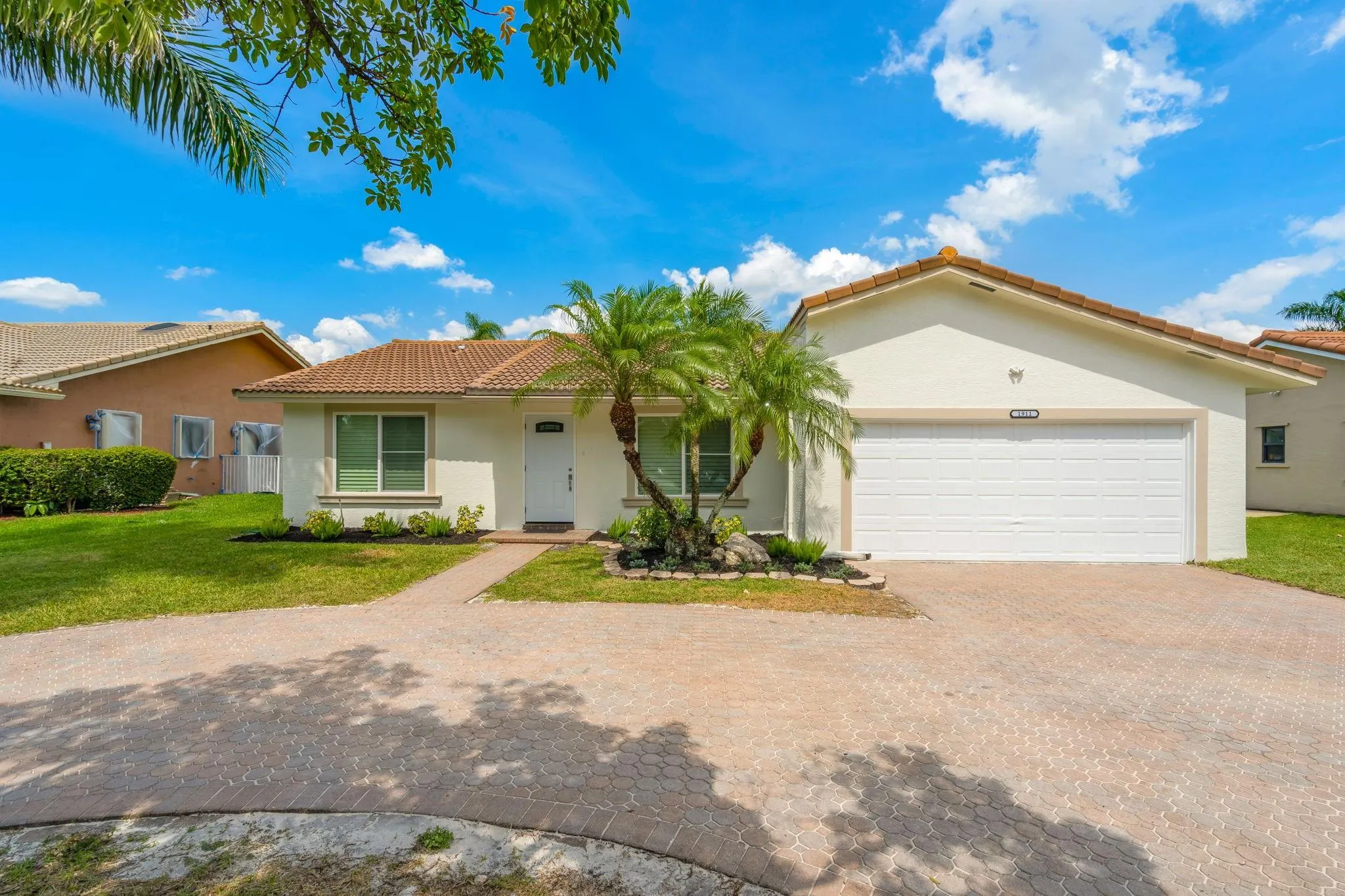 1911 NW 107th Dr