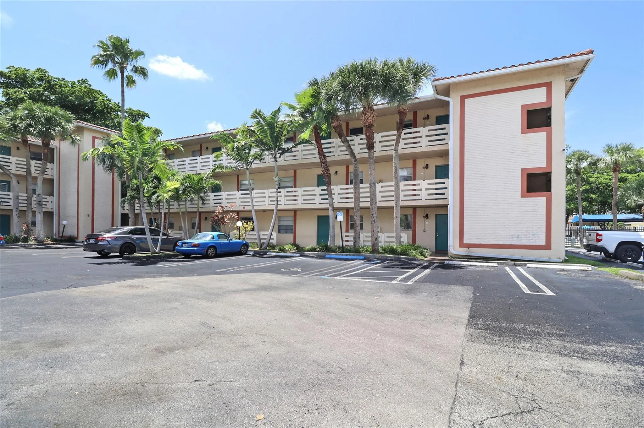 3246 NW 102nd Ter, #308-F