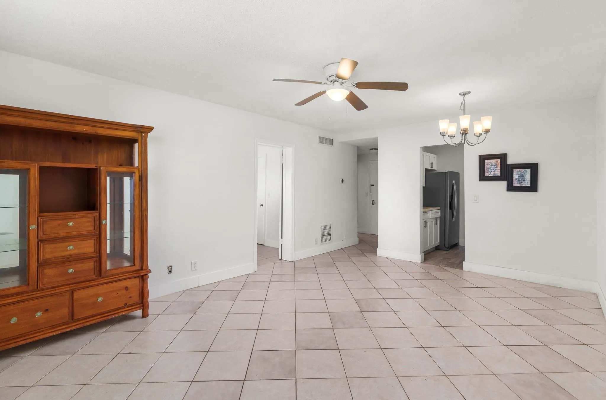418 S Cypress Rd, #106