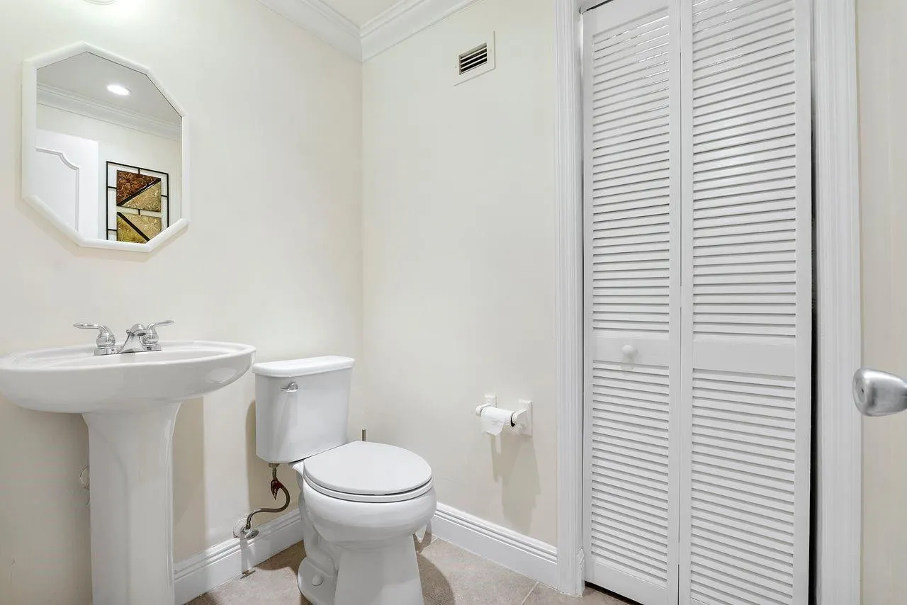 1500 S Ocean Blvd, #706