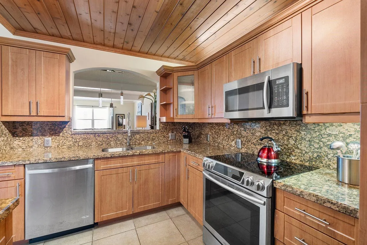 1500 S Ocean Blvd, #706