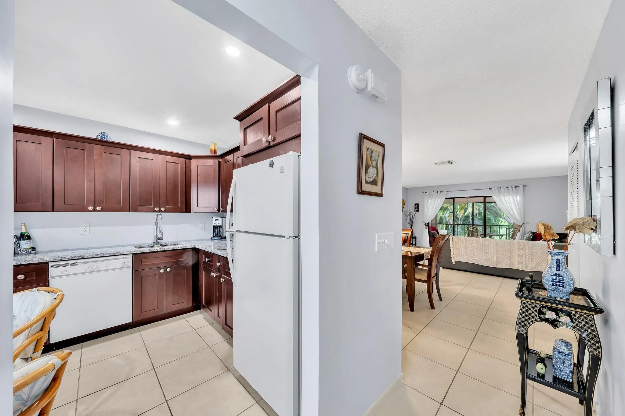 9278 VISTA DEL LAGO F, #F