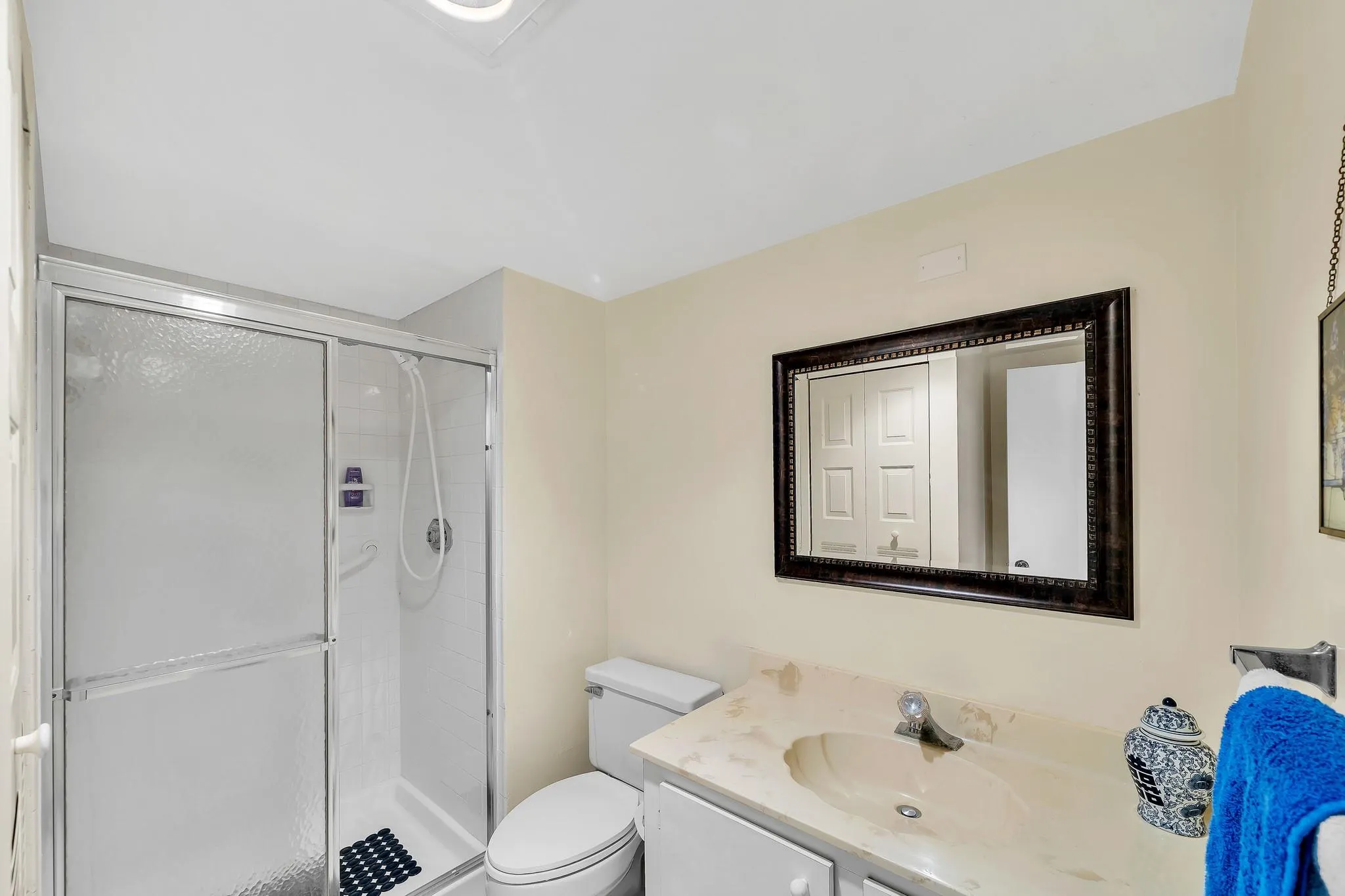 9278 VISTA DEL LAGO F, #F