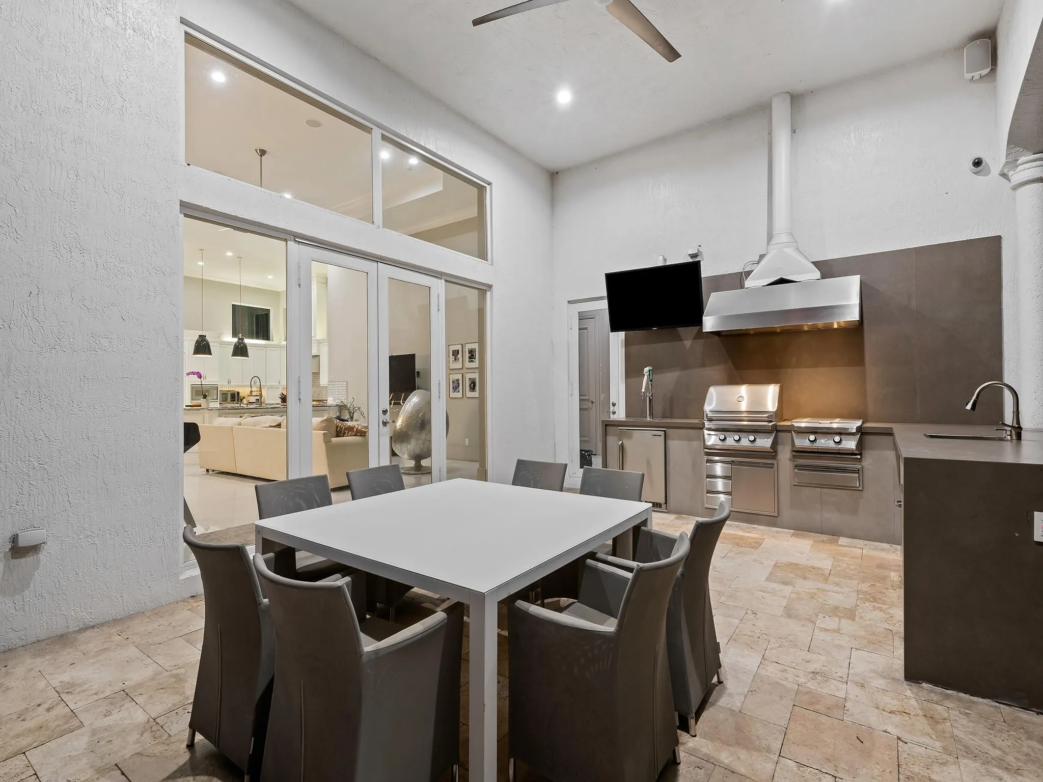 12922 Grand Oaks Dr