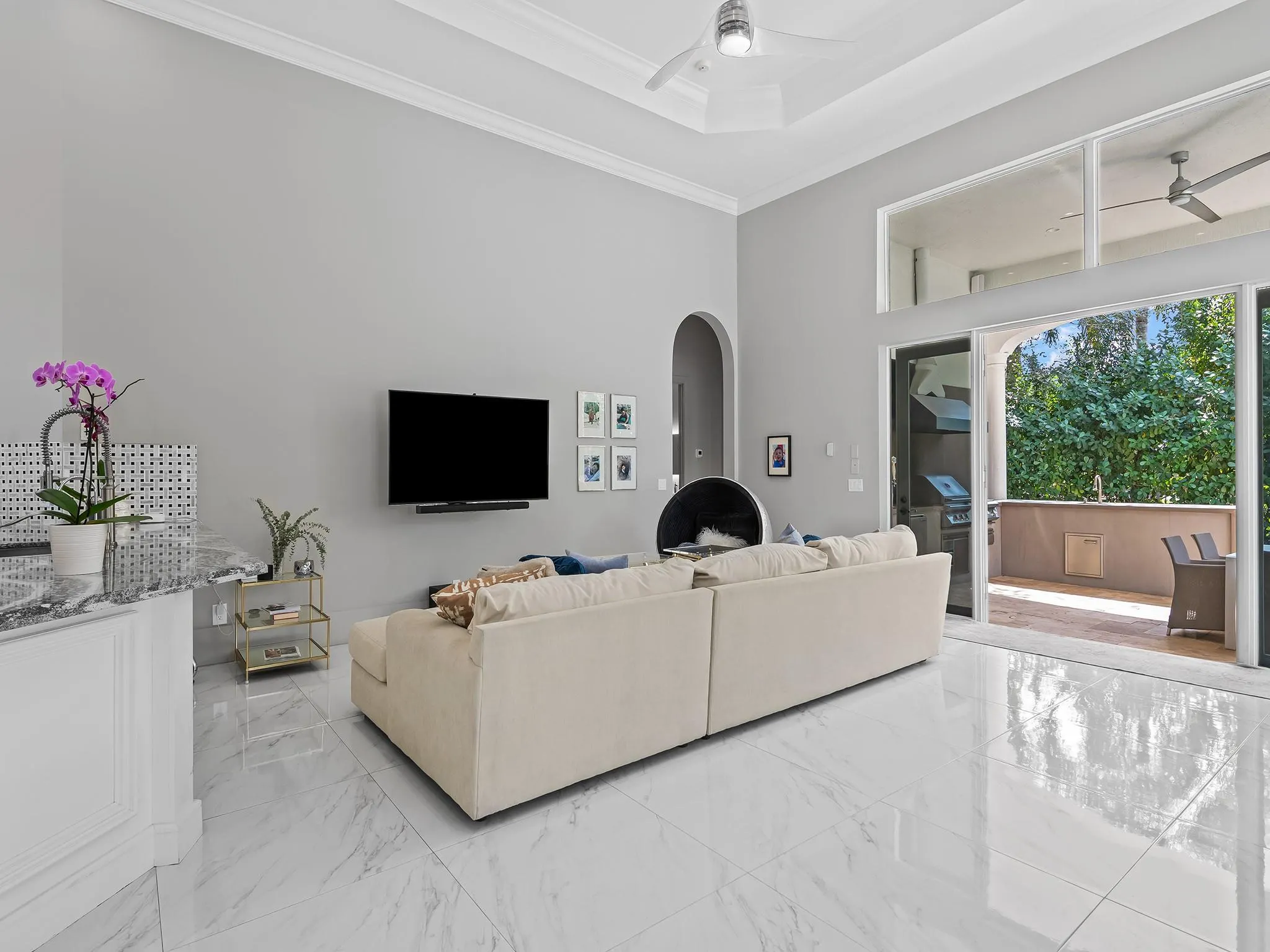 12922 Grand Oaks Dr