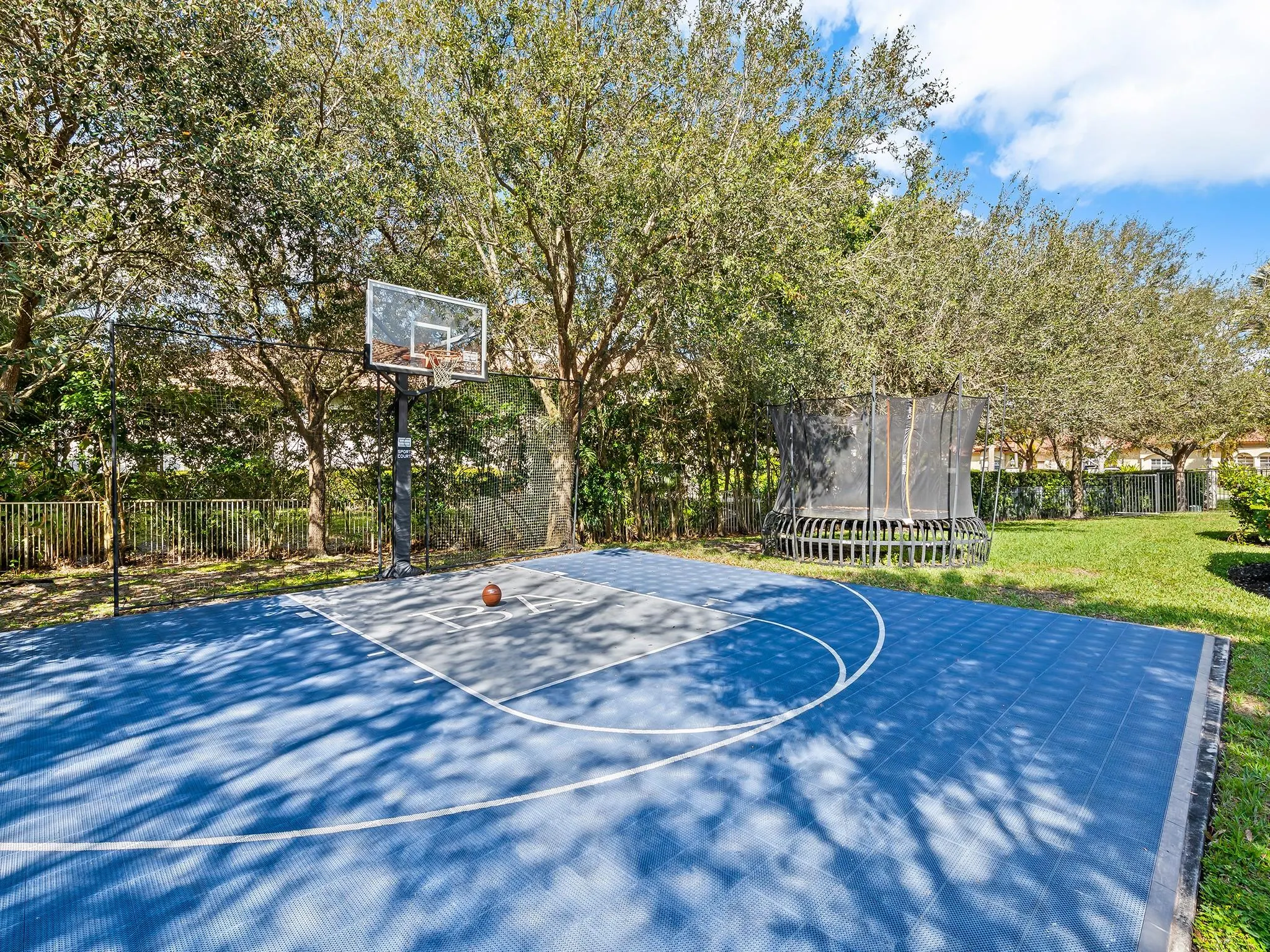 12922 Grand Oaks Dr