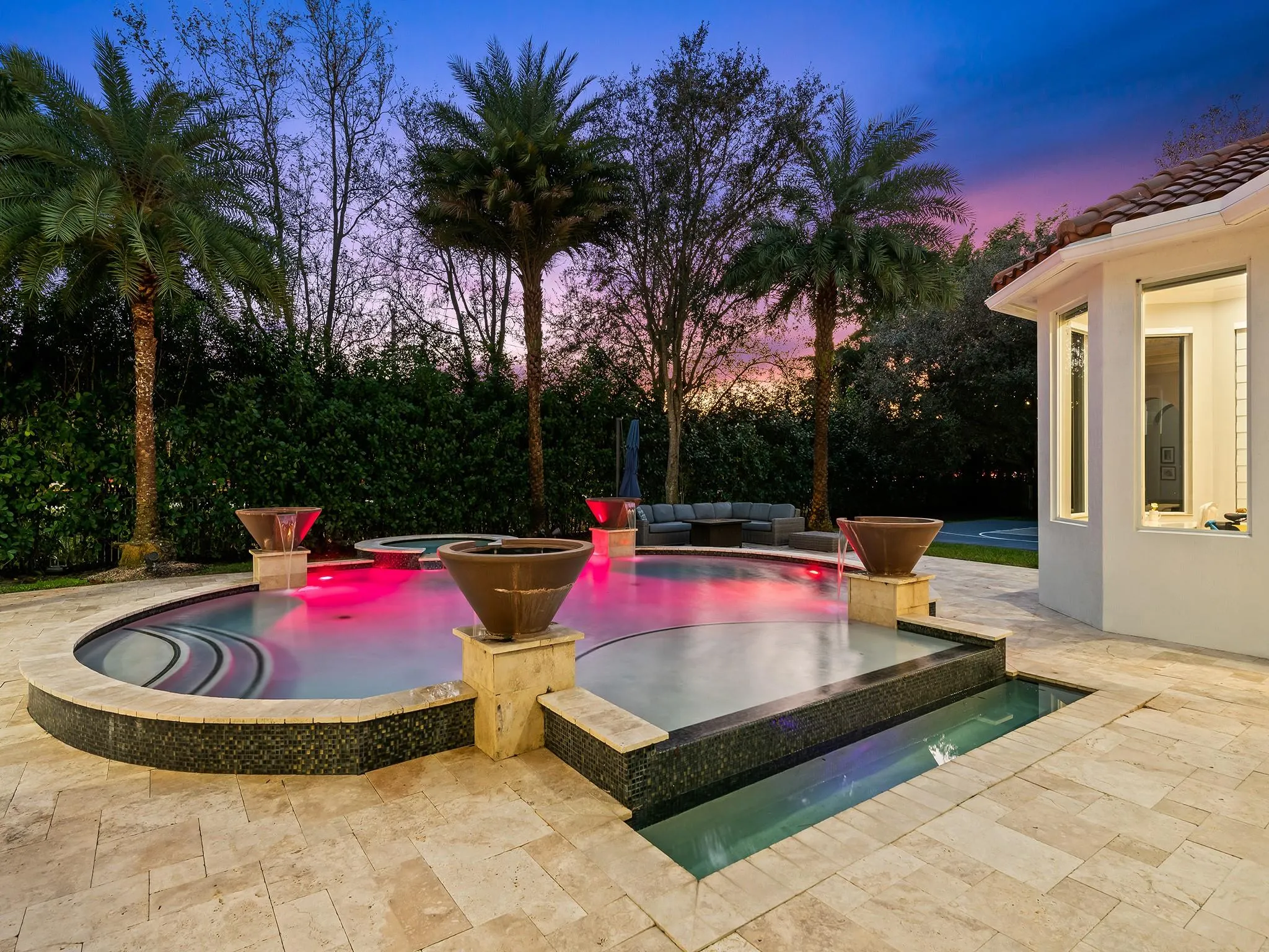 12922 Grand Oaks Dr
