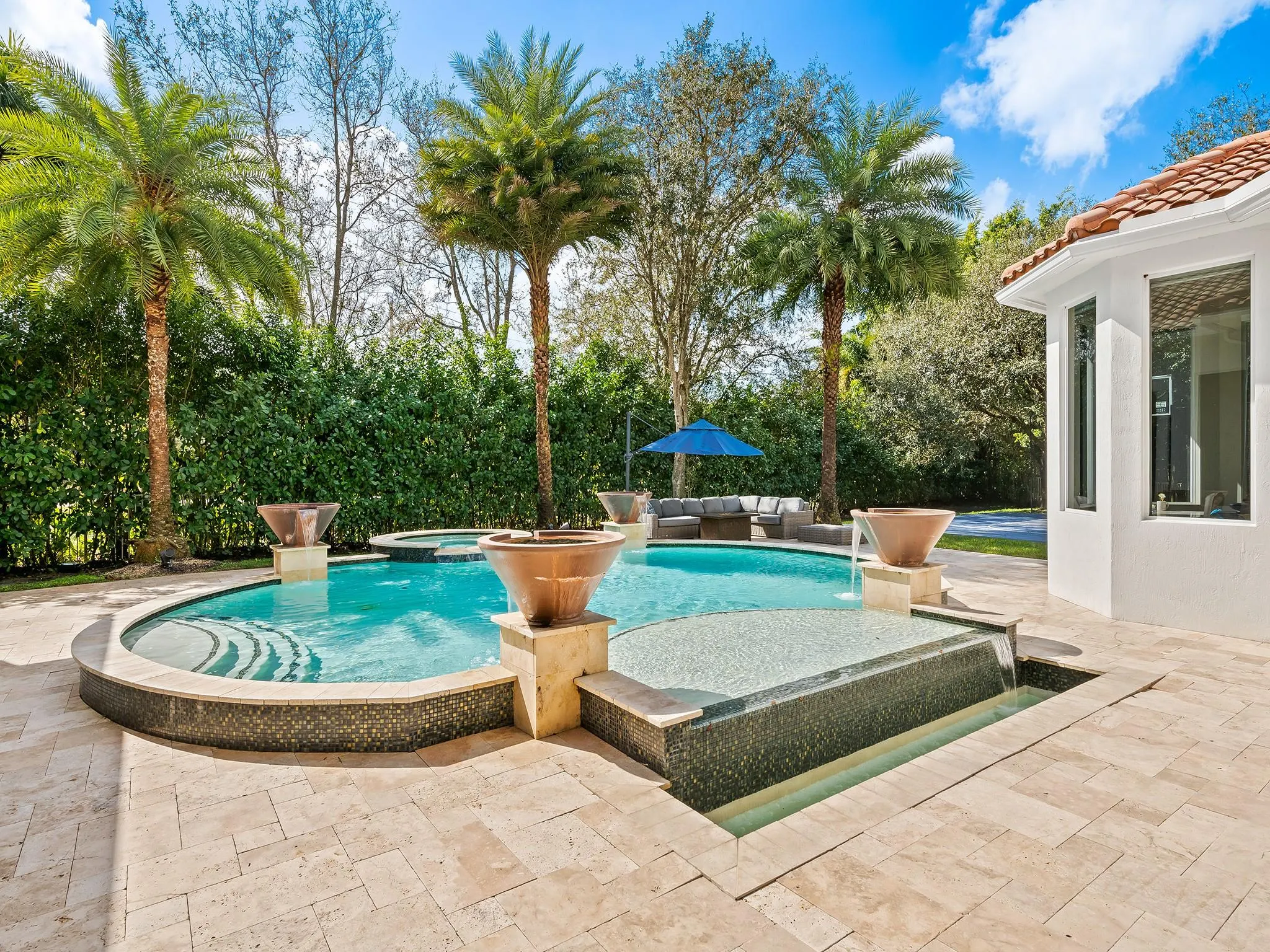 12922 Grand Oaks Dr