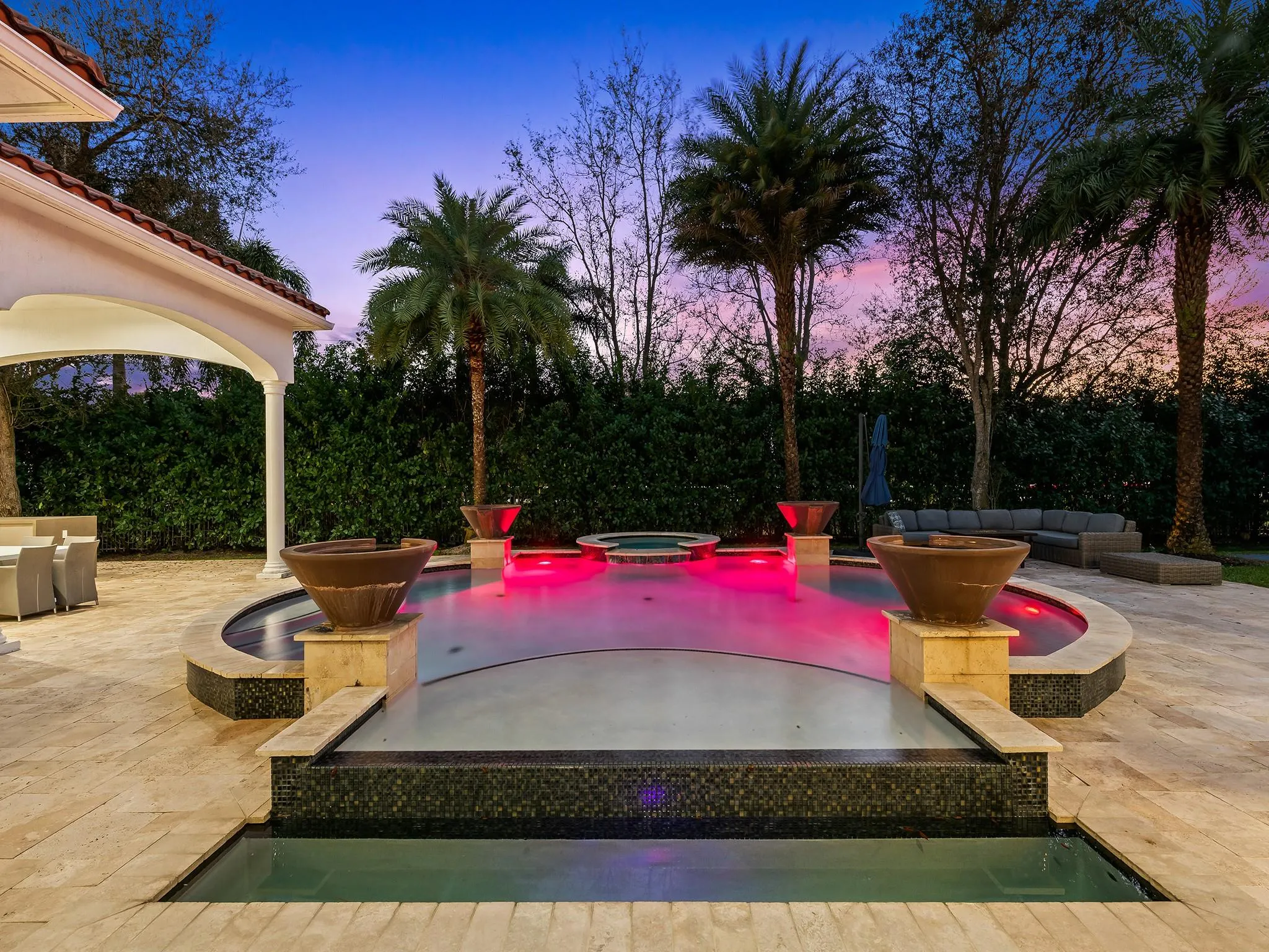 12922 Grand Oaks Dr