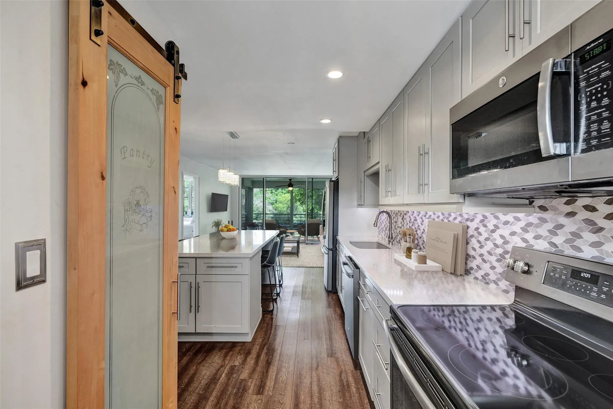 9460 Tangerine Pl, #3rd Floor