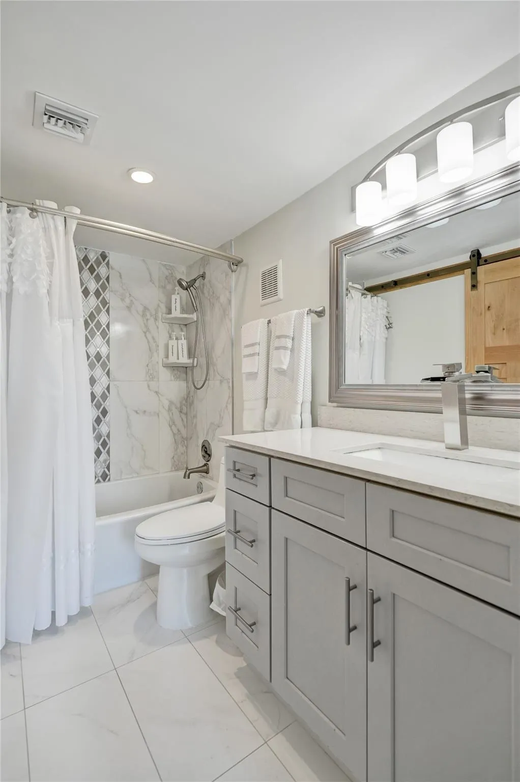 9460 Tangerine Pl, #3rd Floor