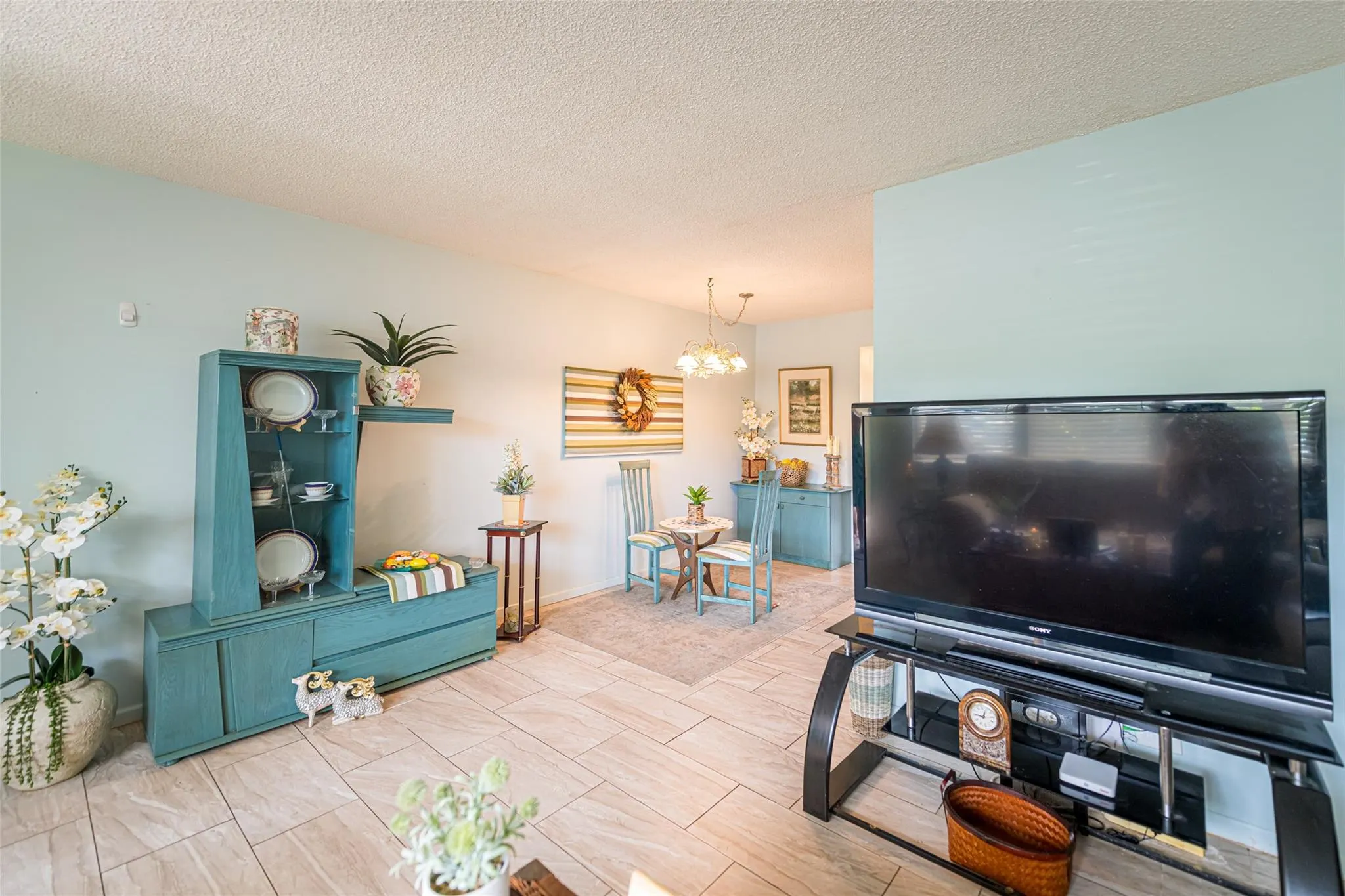 2905 Victoria Pl, #G1