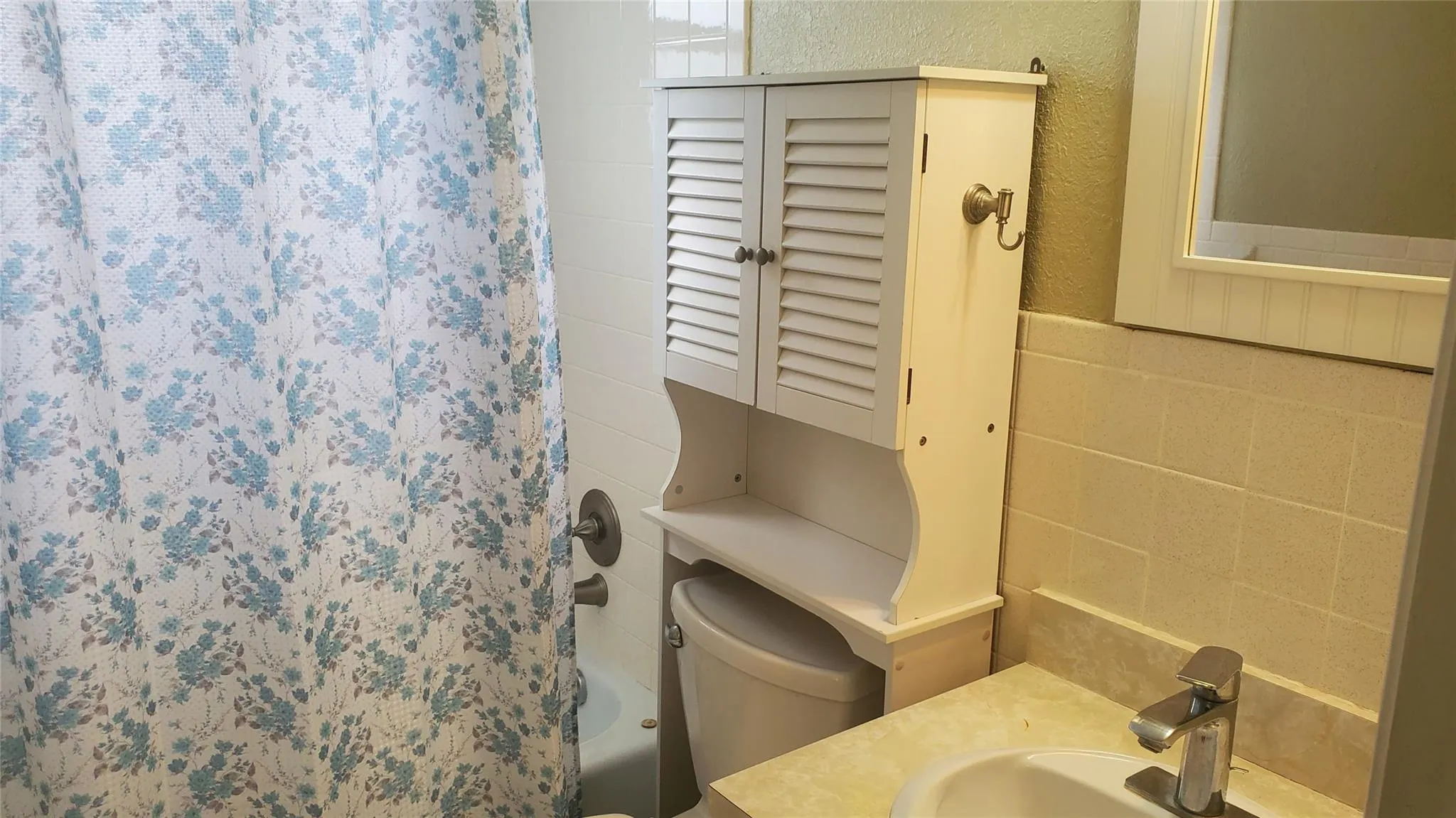 3910 Crystal Lake Dr, #403