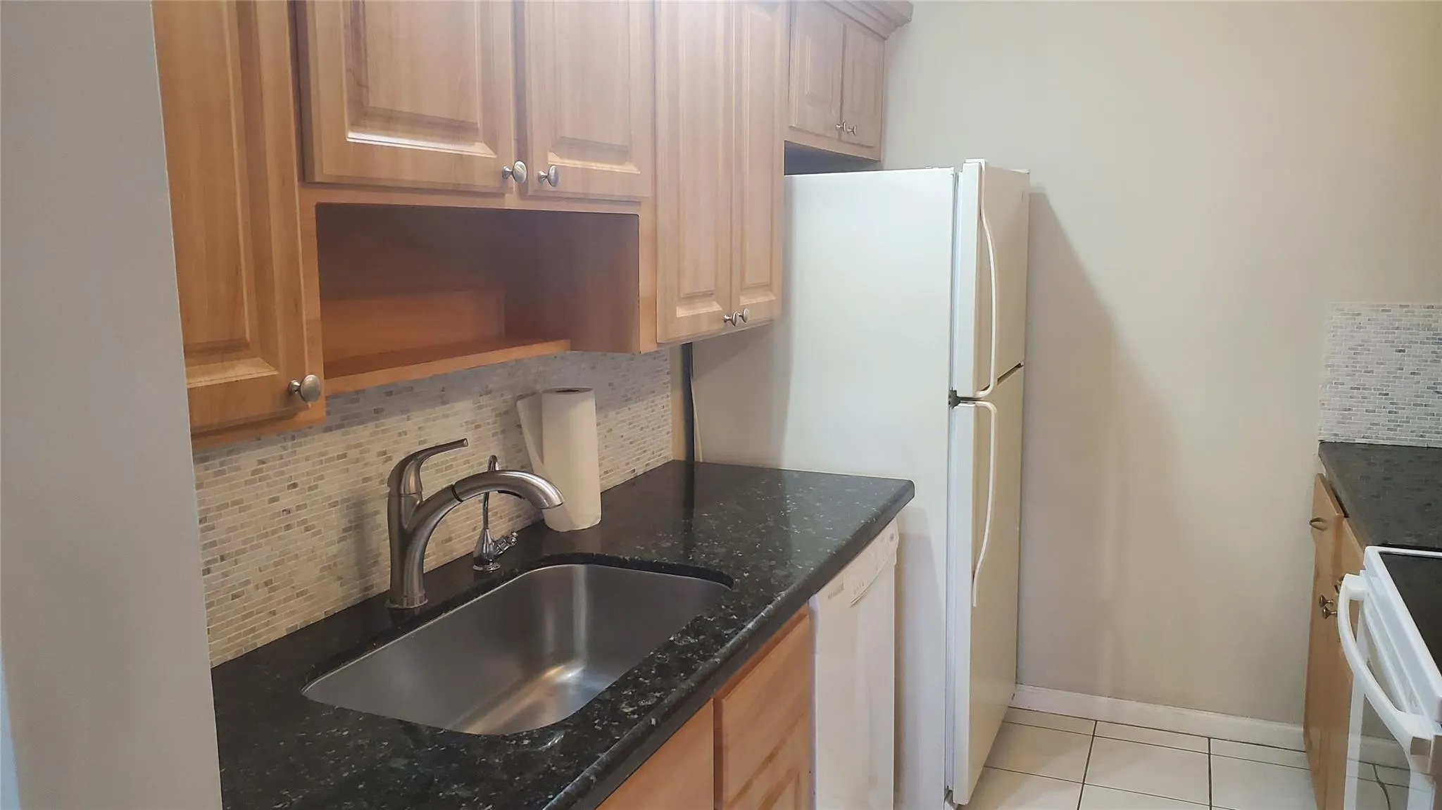 3910 Crystal Lake Dr, #403