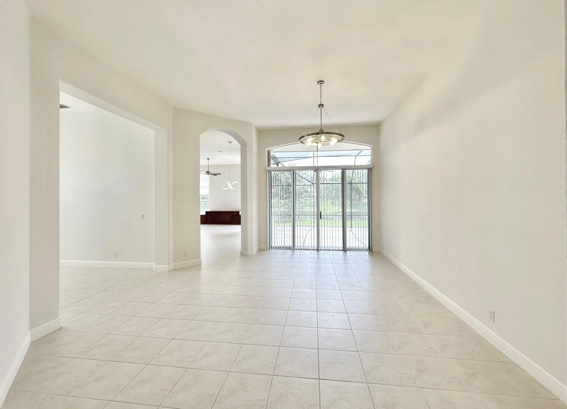 7404 NW 114th Ter