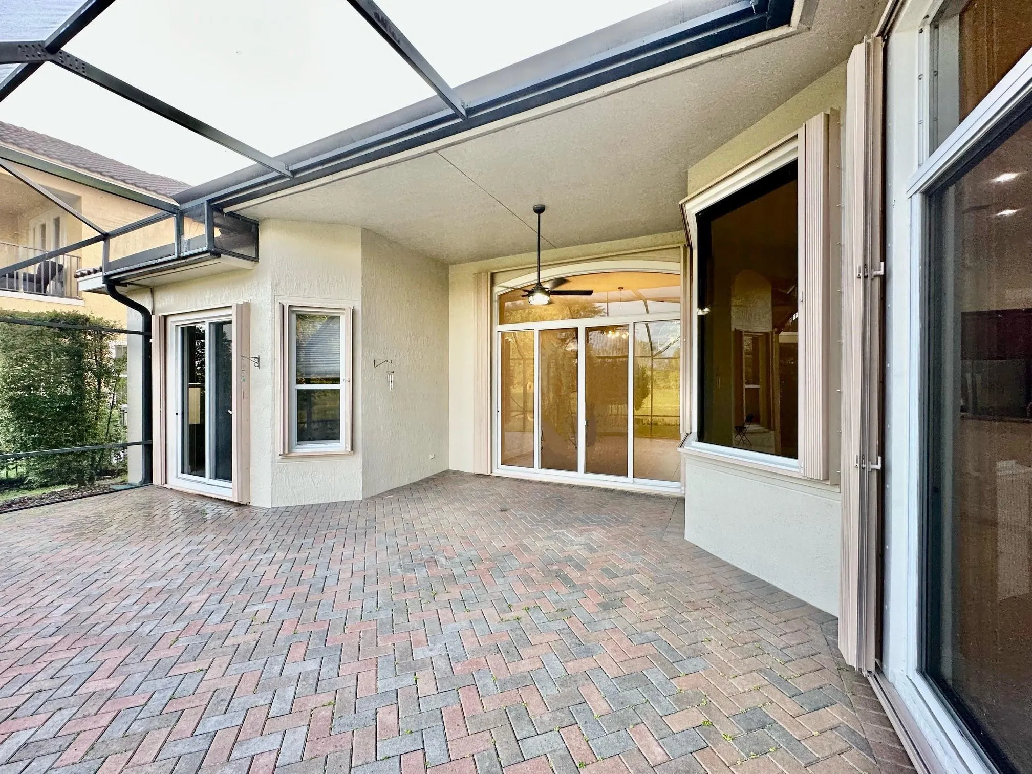 7404 NW 114th Ter