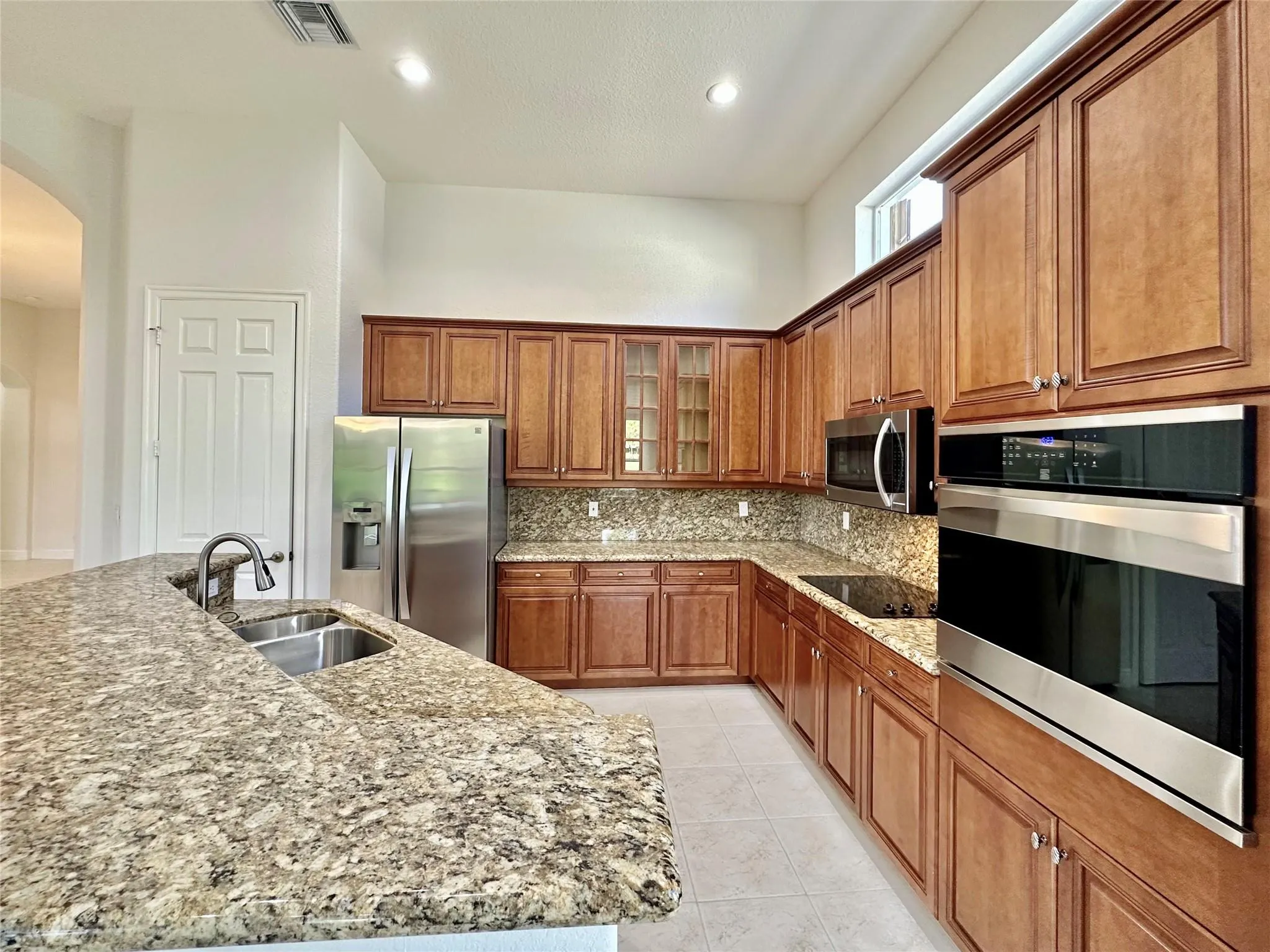 7404 NW 114th Ter