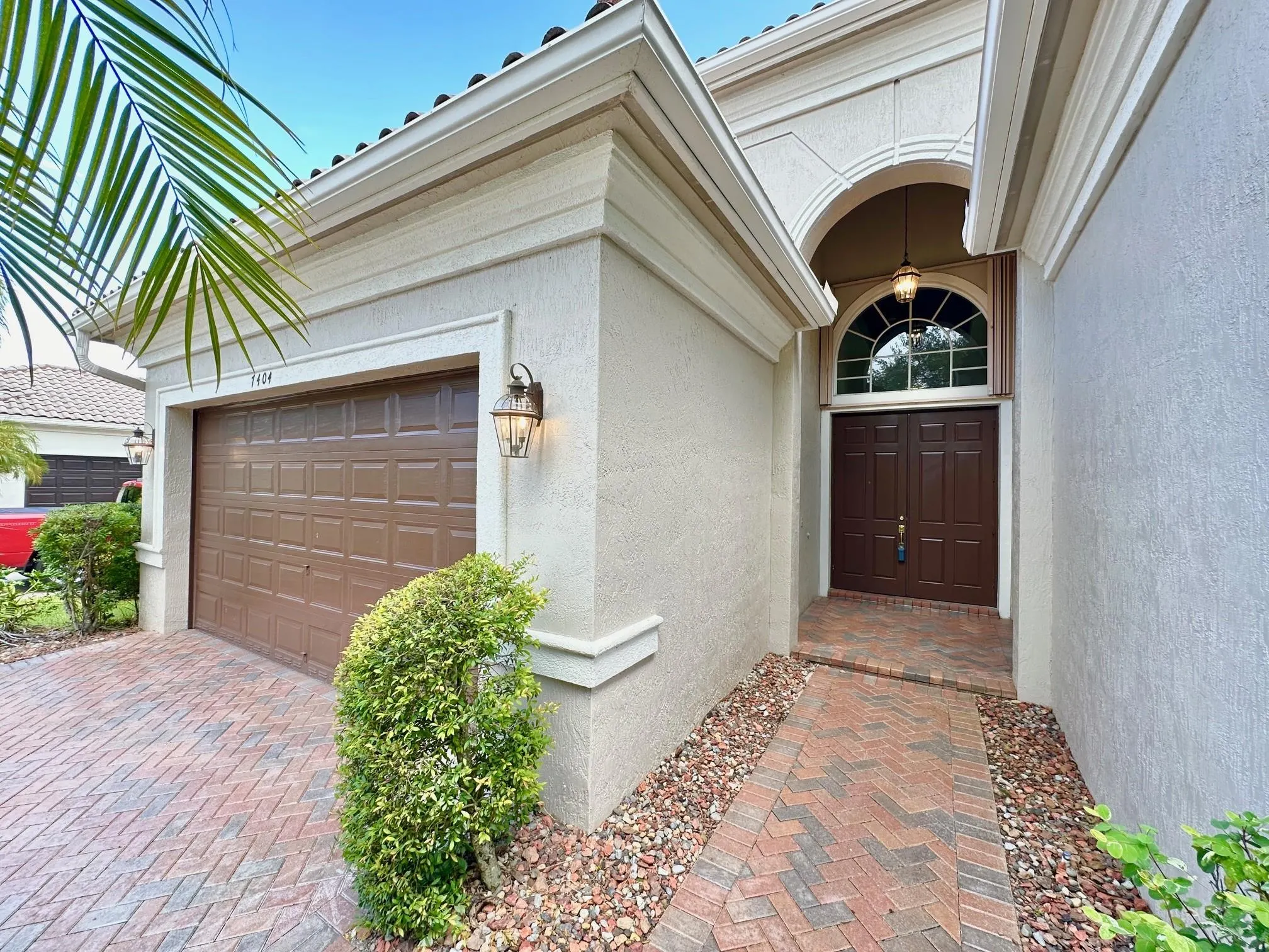 7404 NW 114th Ter