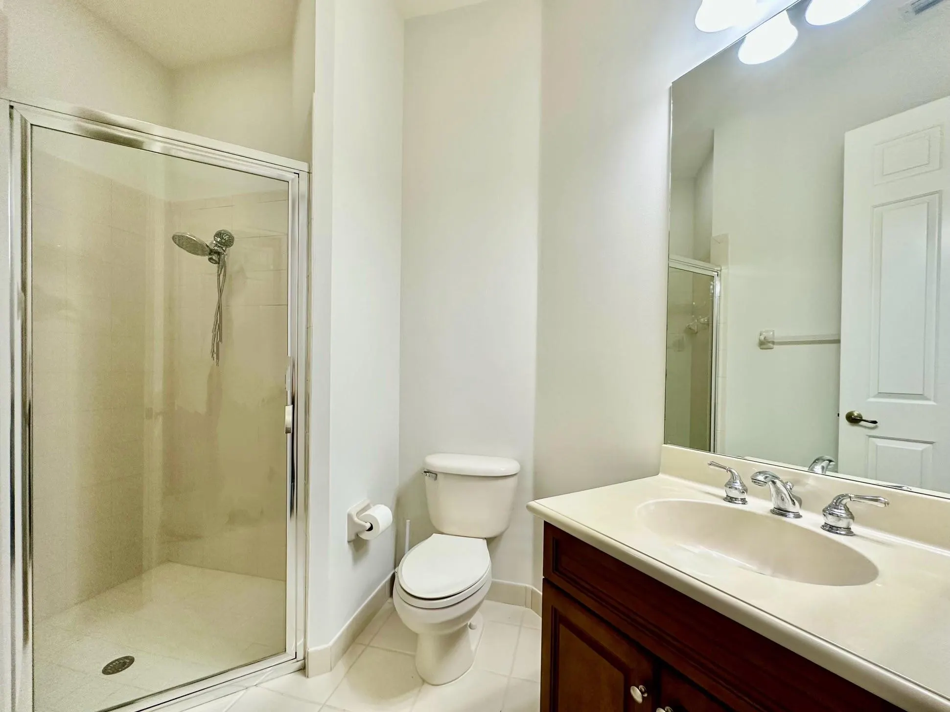 7404 NW 114th Ter
