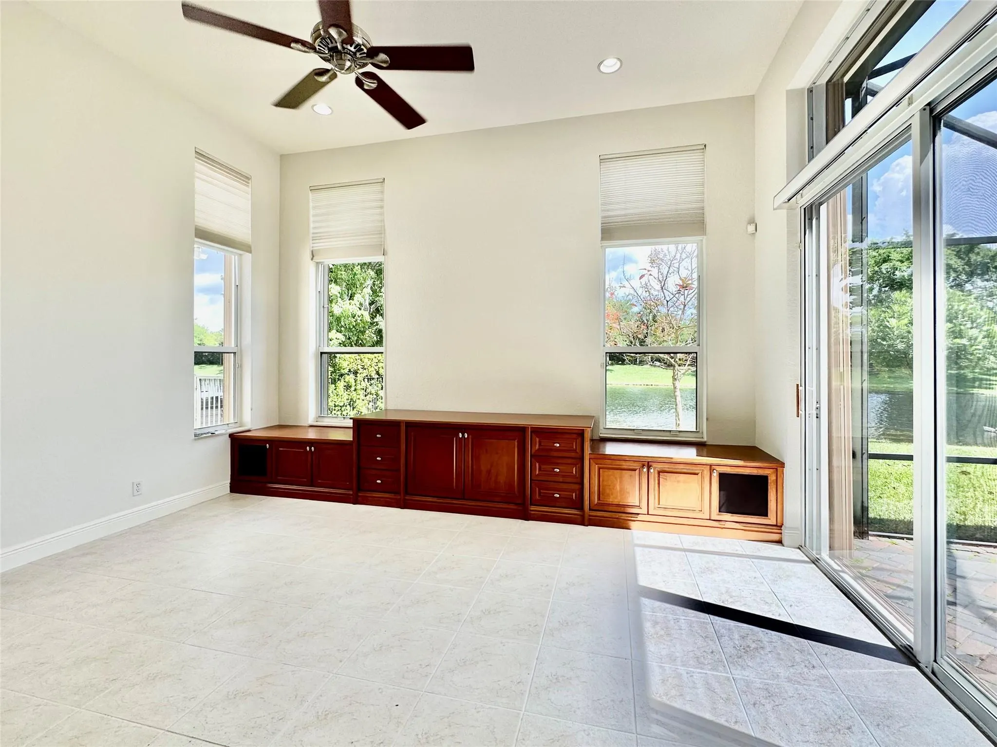 7404 NW 114th Ter