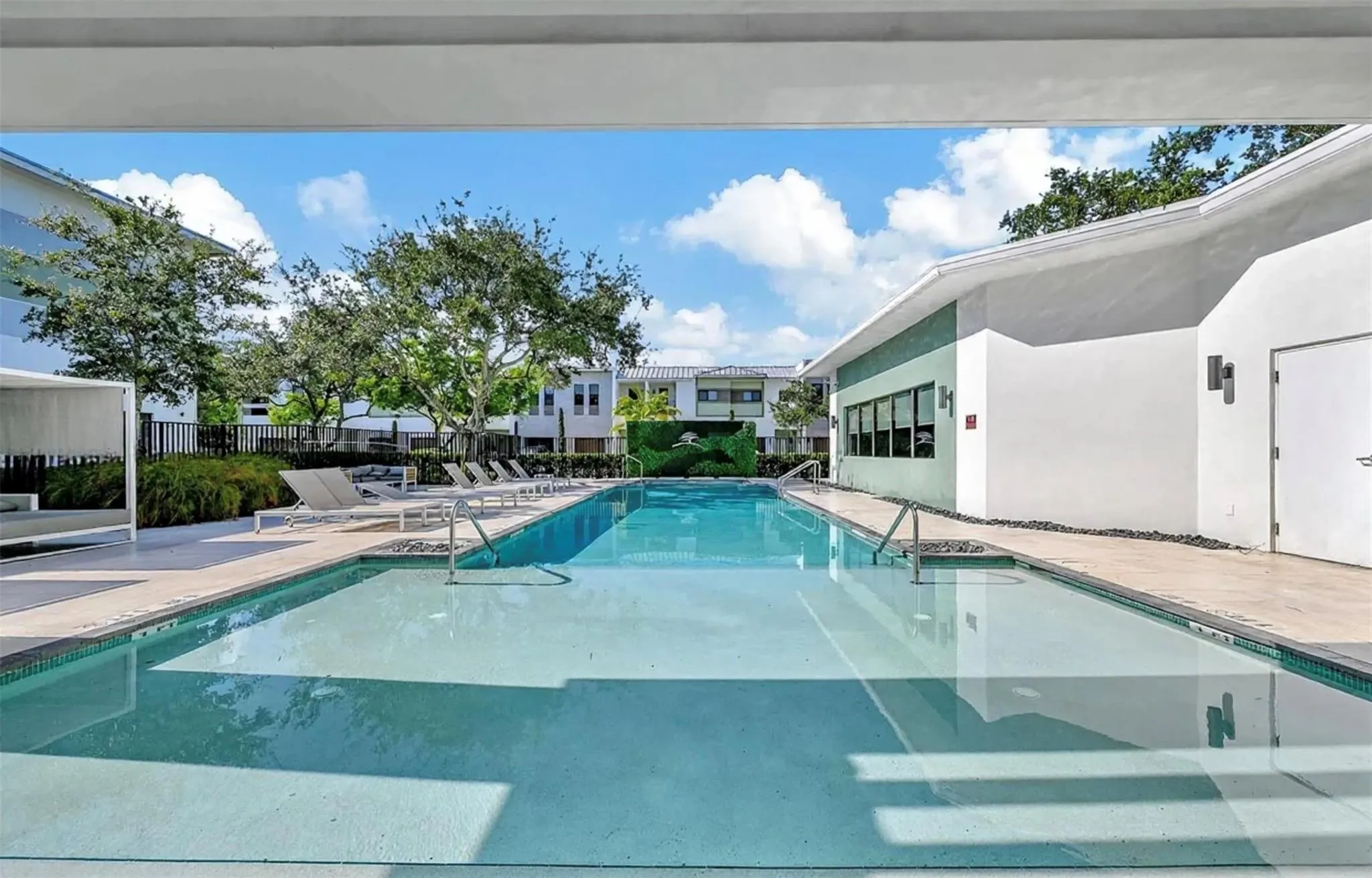 4380 NW 8th Ct