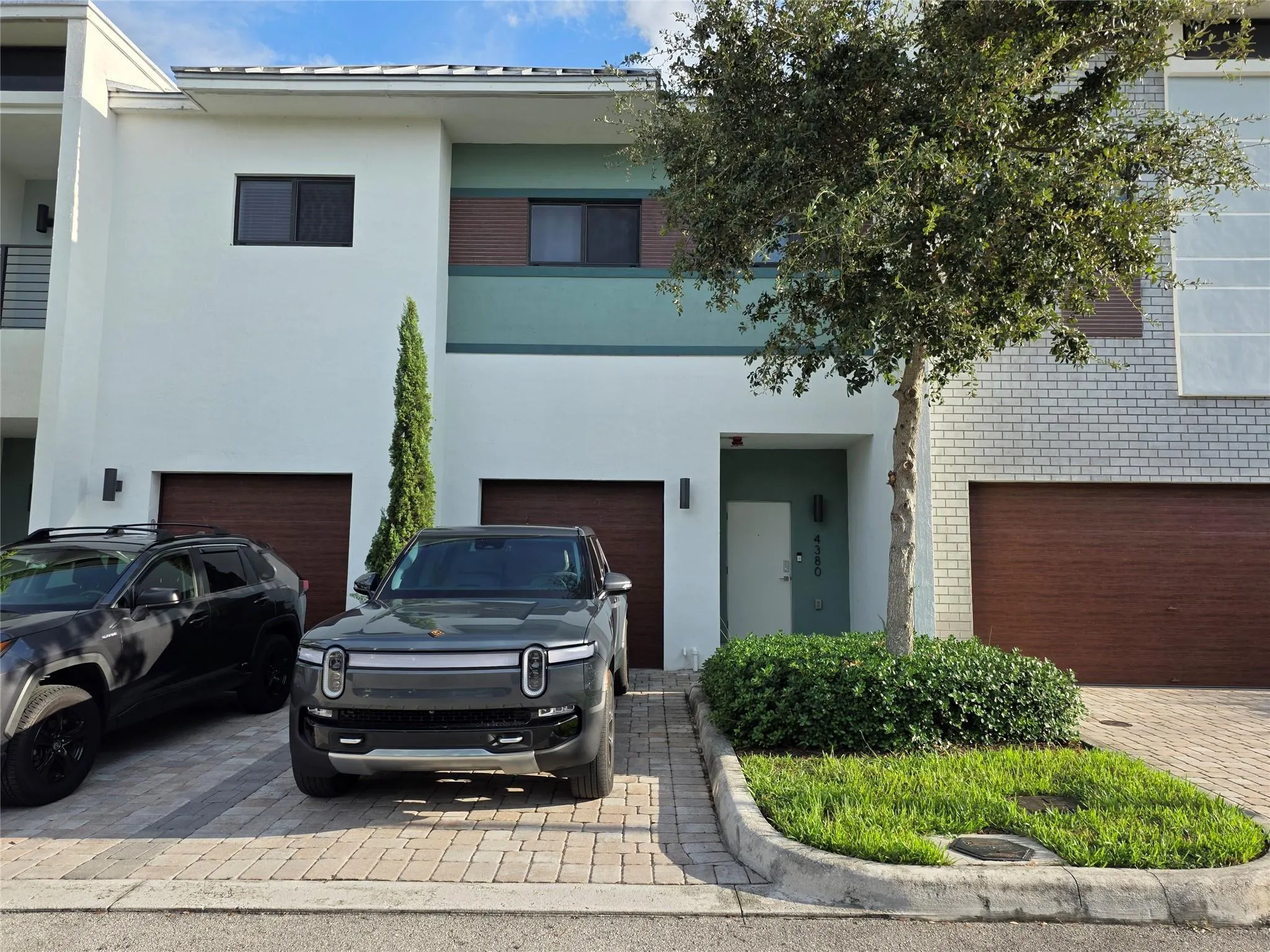 4380 NW 8th Ct