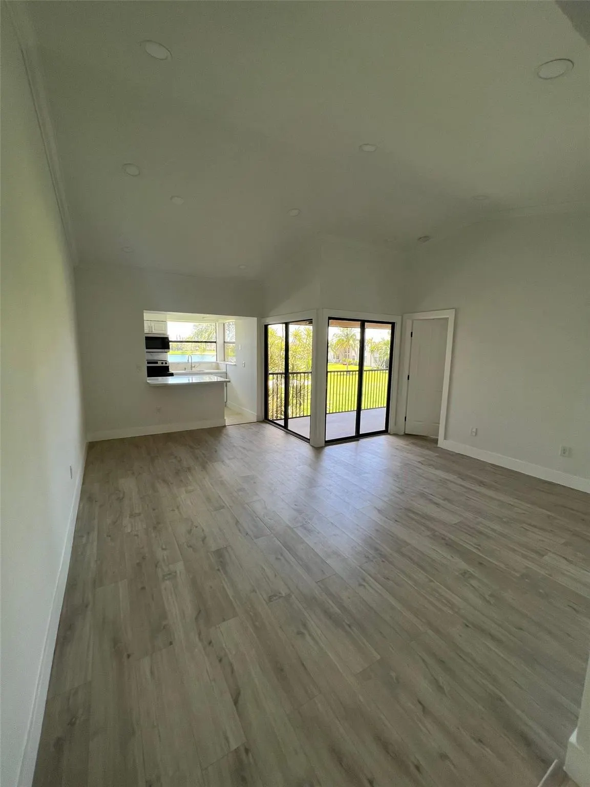 1533 S Liberty Ave, #1533-E
