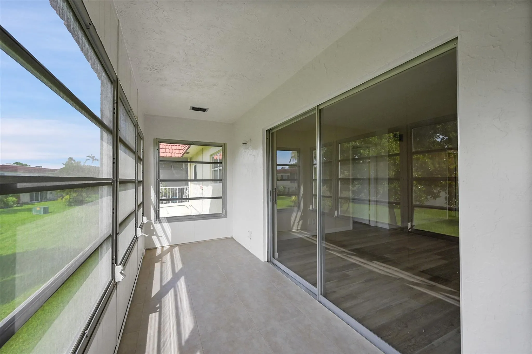 23 Abbey Ln, #202