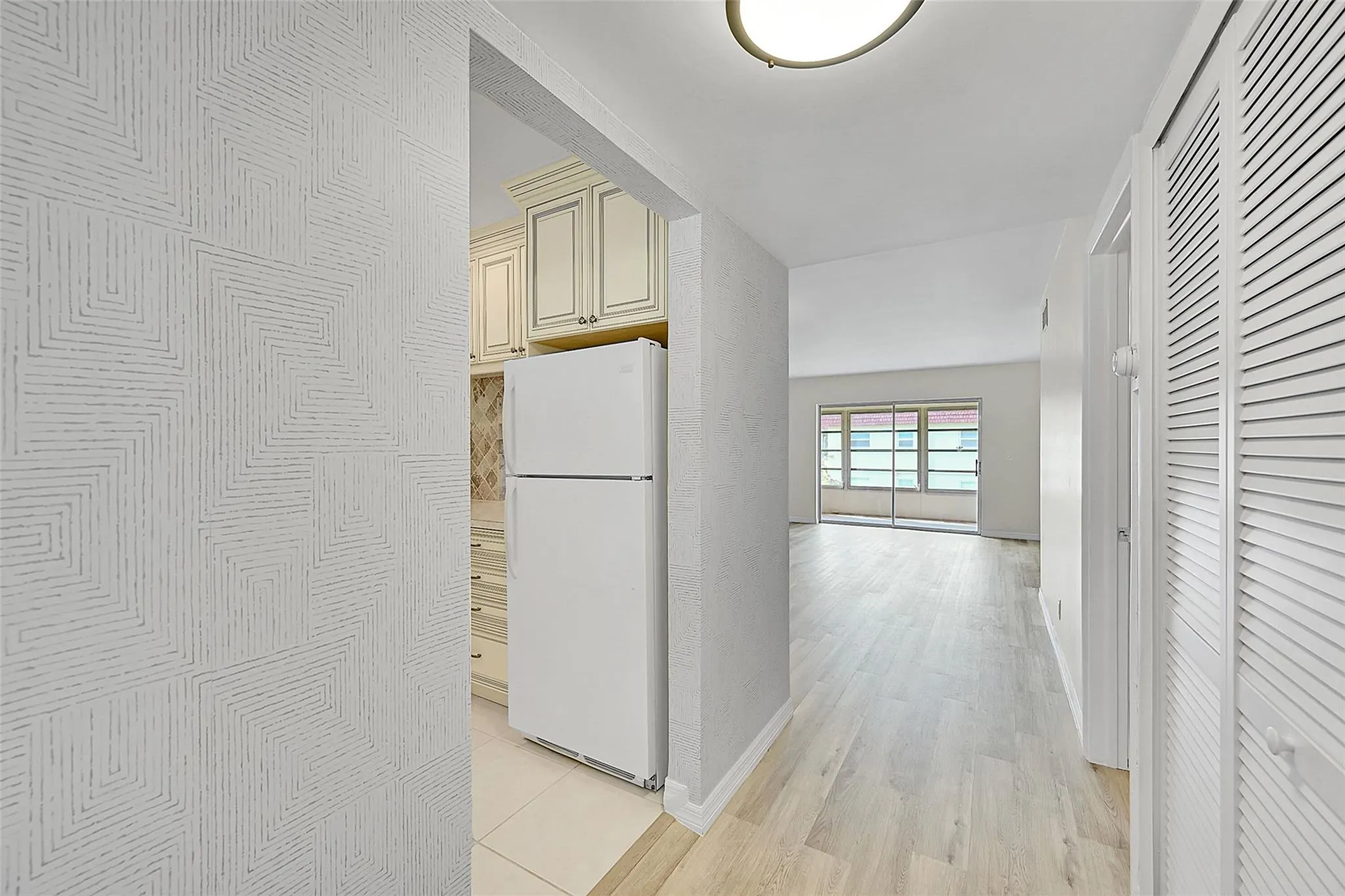 23 Abbey Ln, #202