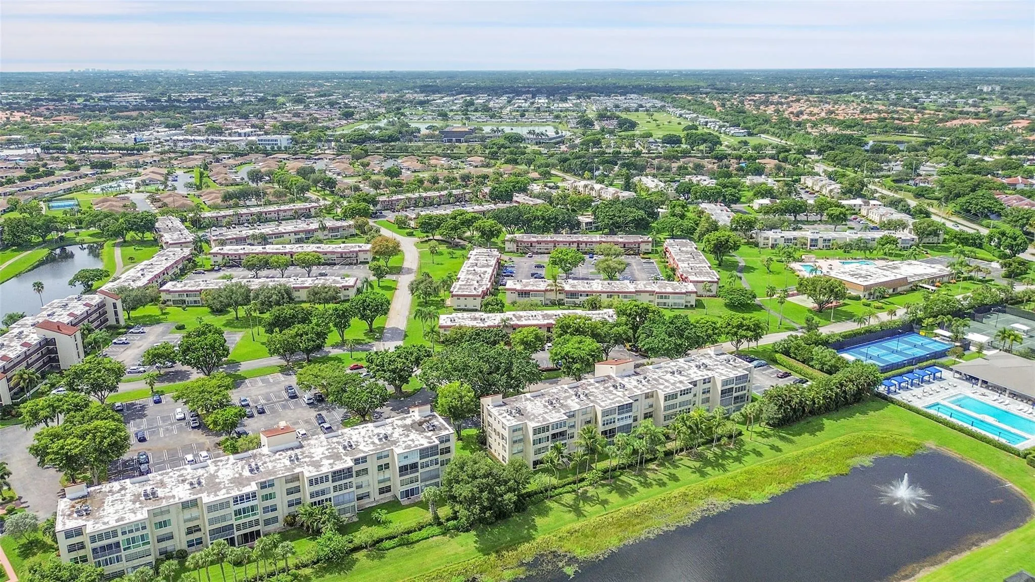 23 Abbey Ln, #202