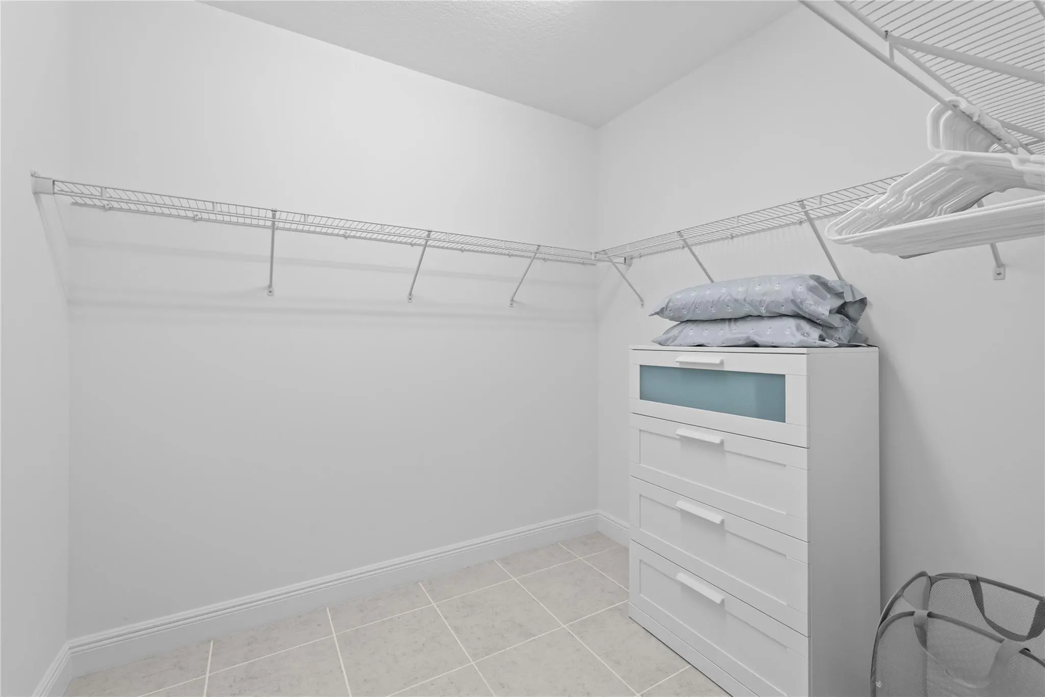 1823 Sandpiper Point Place, #1823