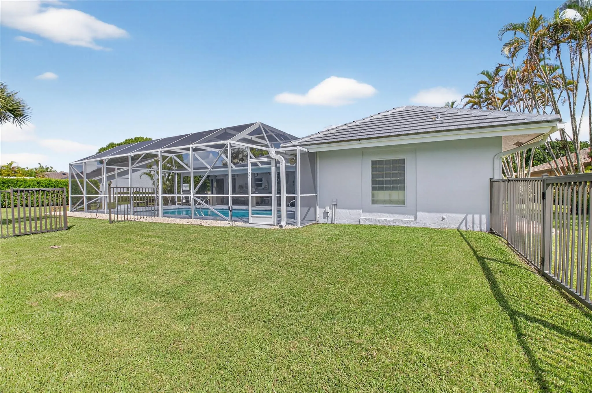 10182 Boca Woods Ln