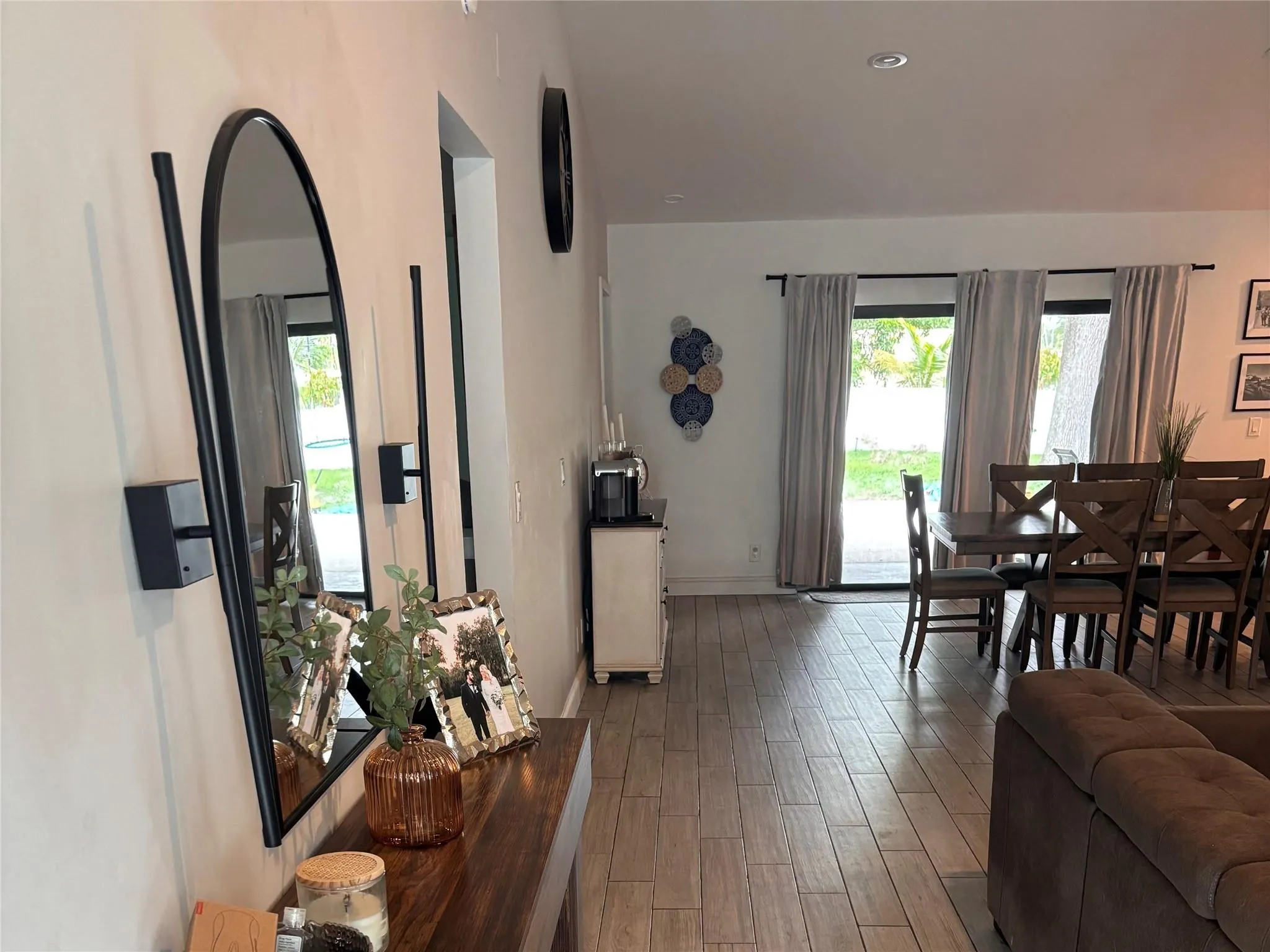 11601 NW 39th St