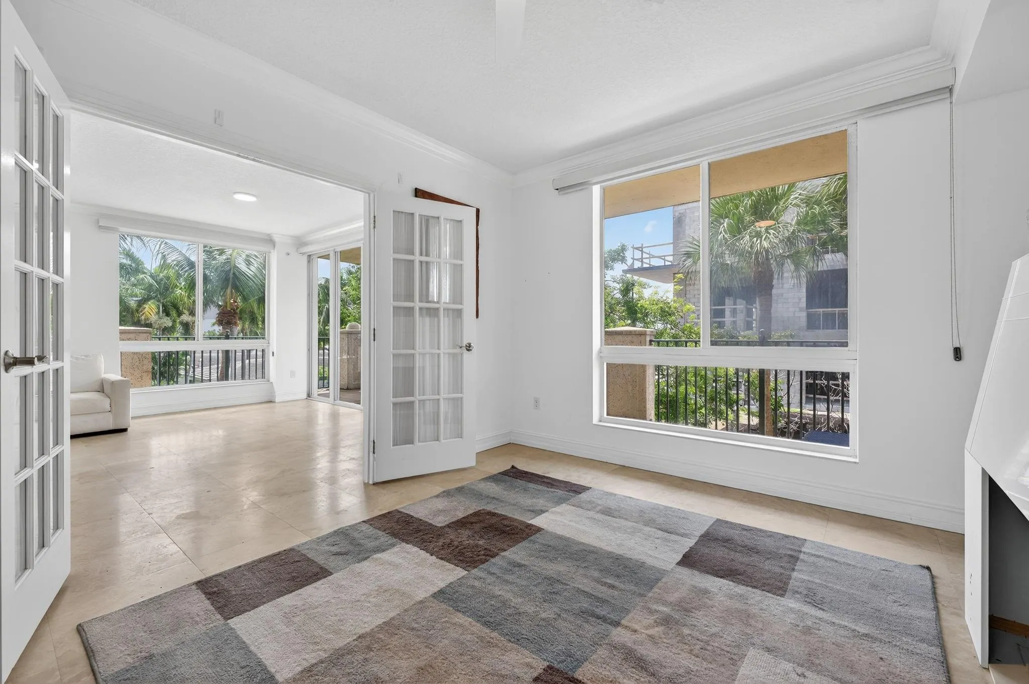 9 NE 20th Ave, #302