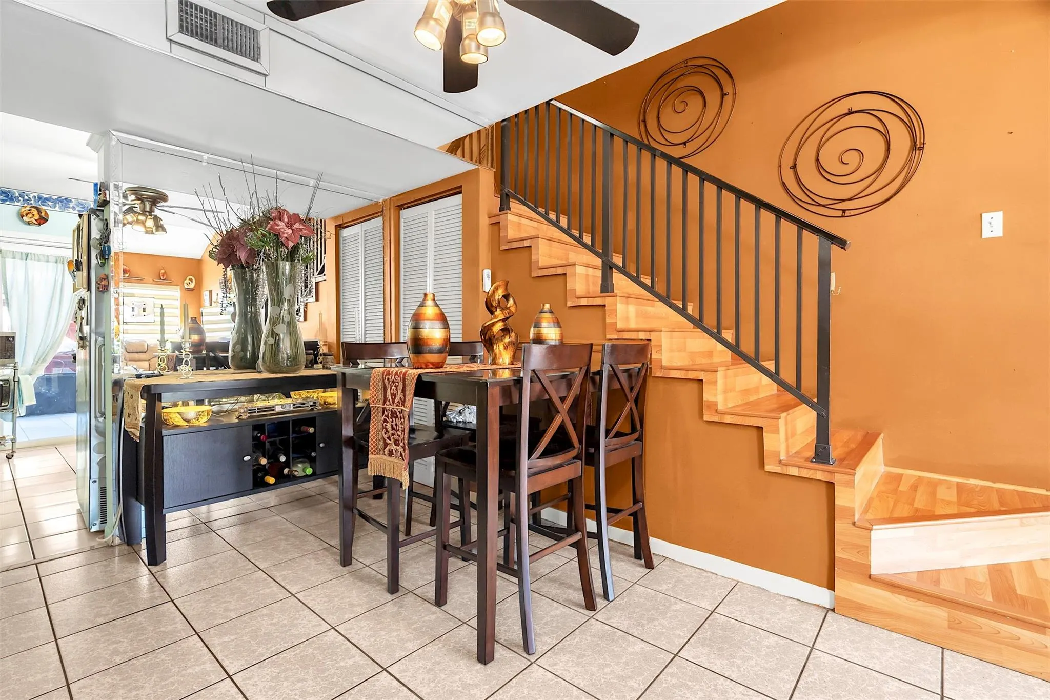 11054 NW 38th St