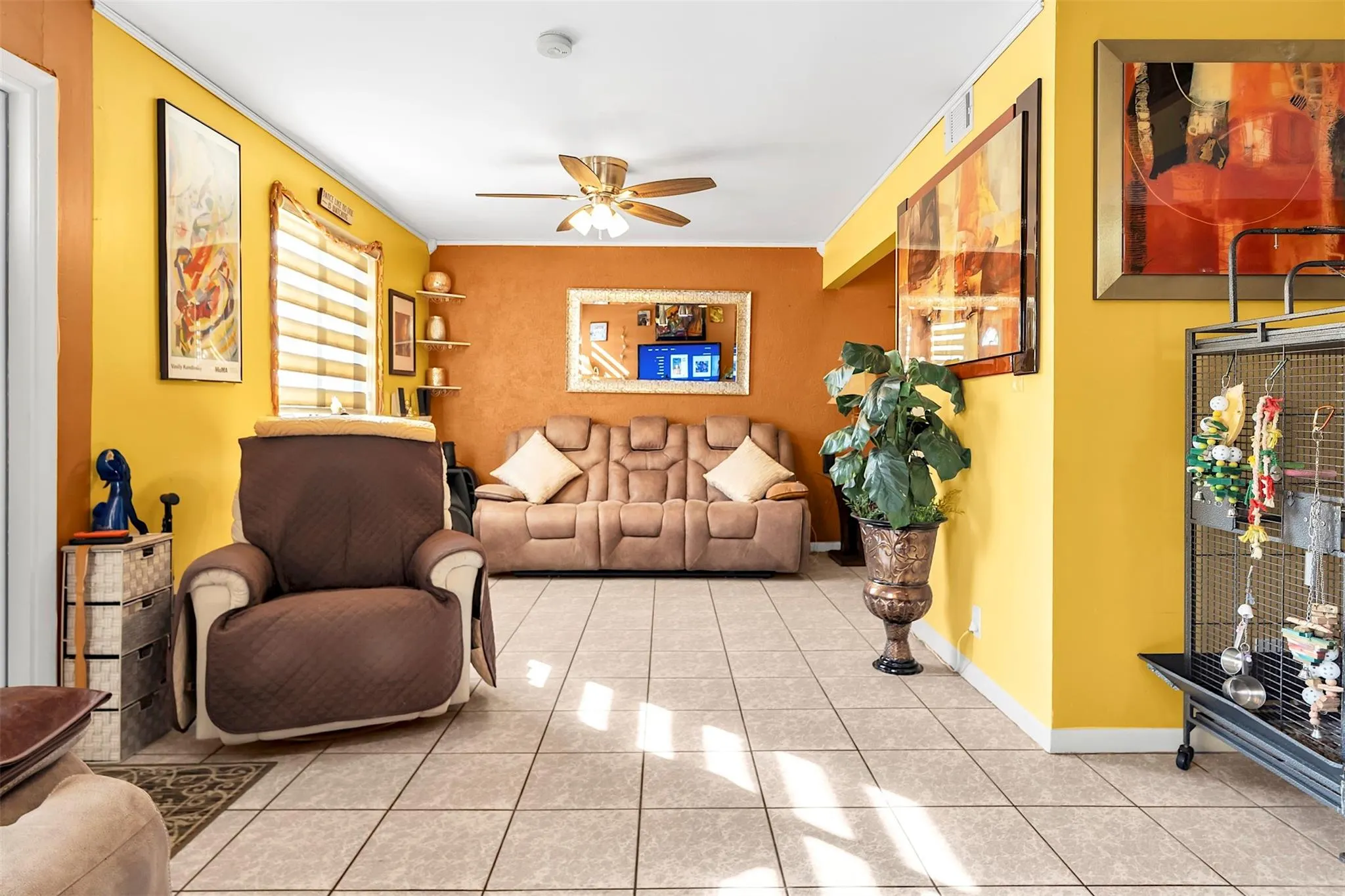11054 NW 38th St