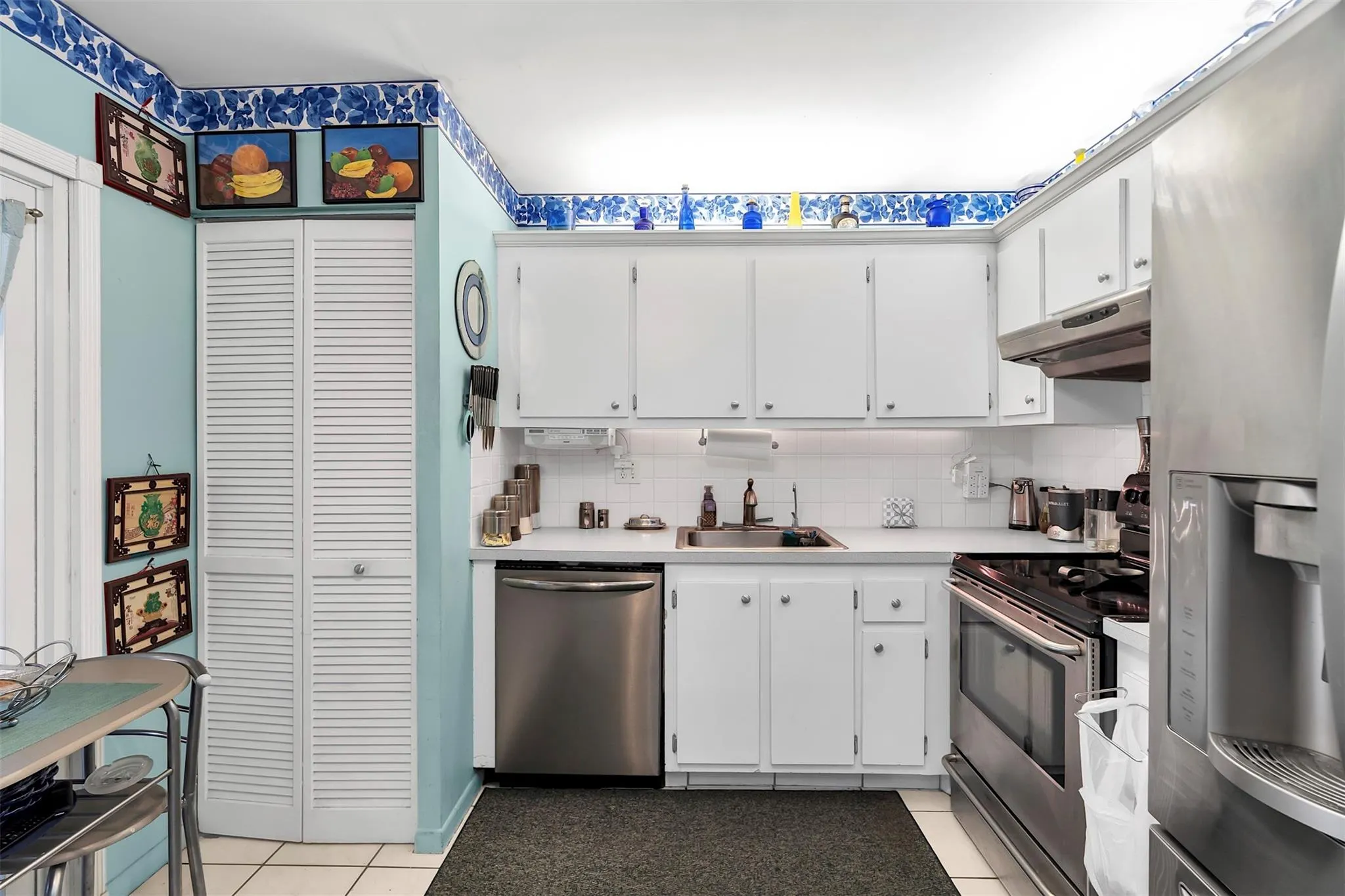 11054 NW 38th St