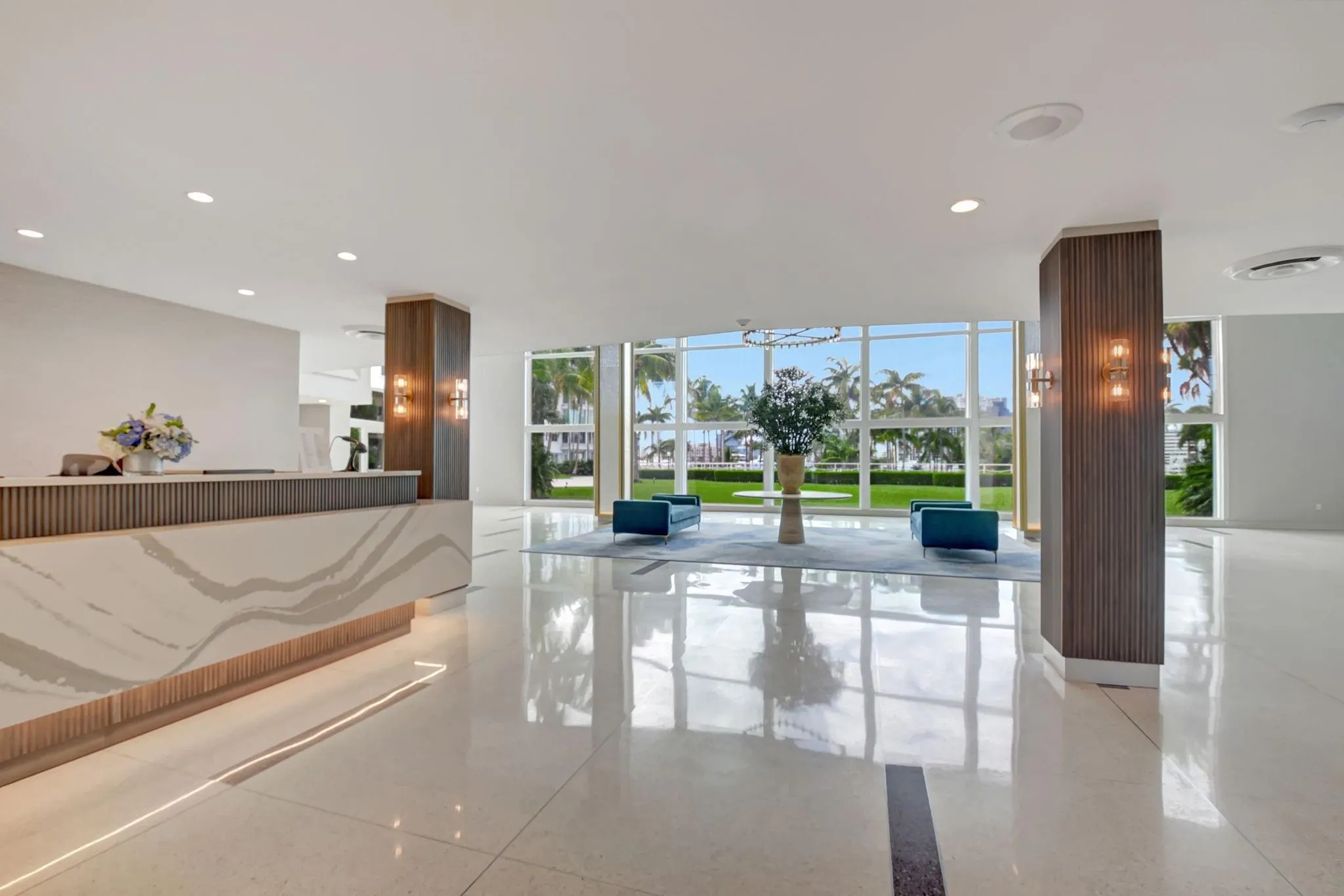44 Cocoanut Row, #507A