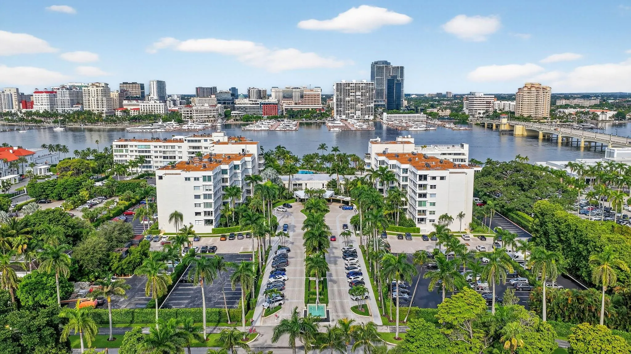 44 Cocoanut Row, #507A