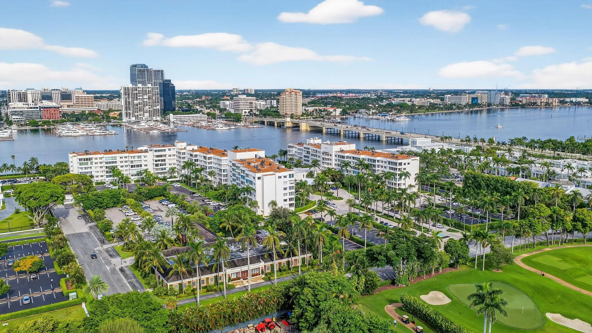 44 Cocoanut Row, #507A
