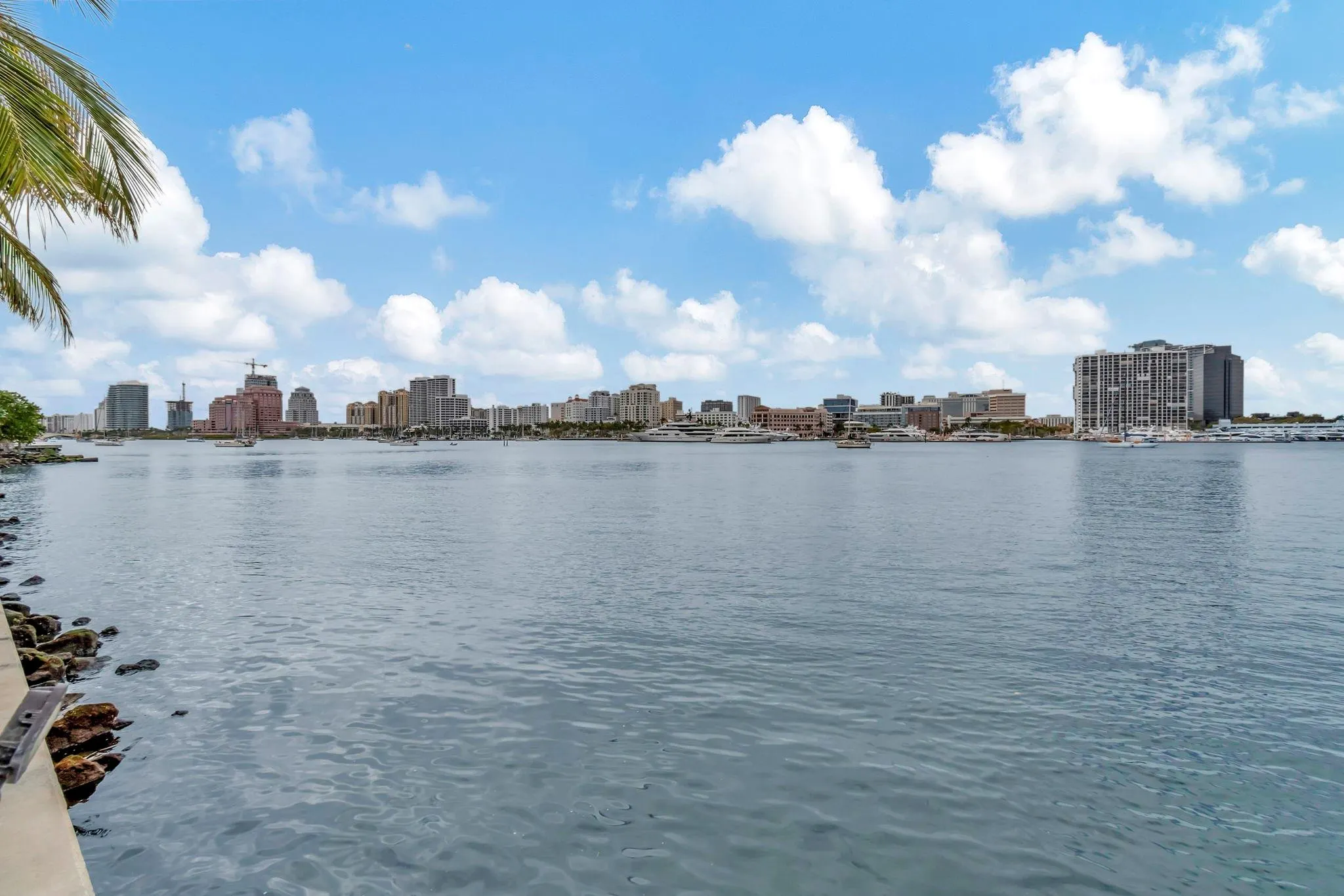 44 Cocoanut Row, #507A