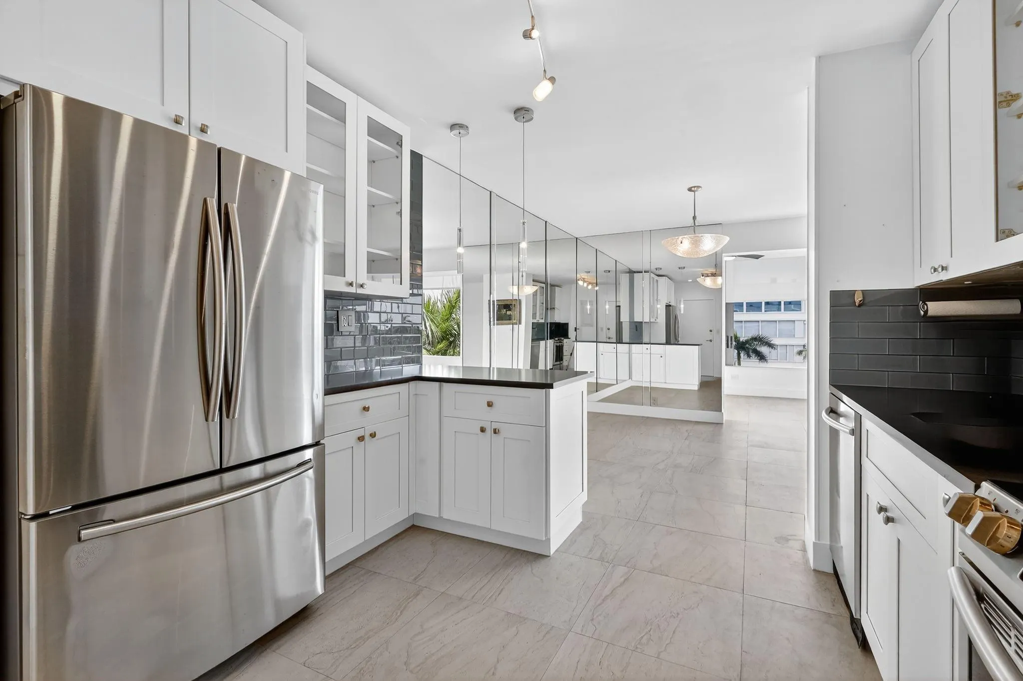 44 Cocoanut Row, #507A