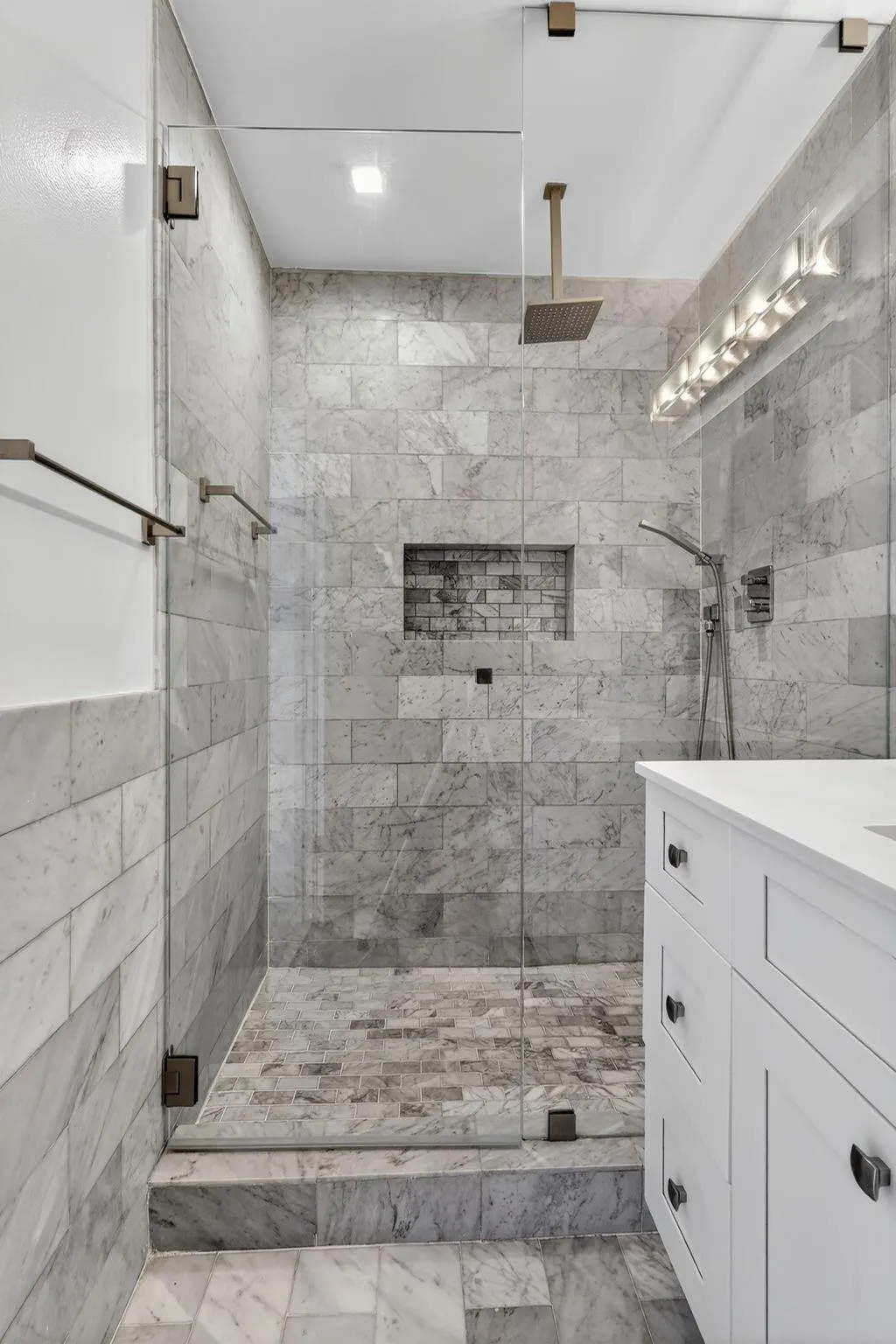 44 Cocoanut Row, #507A