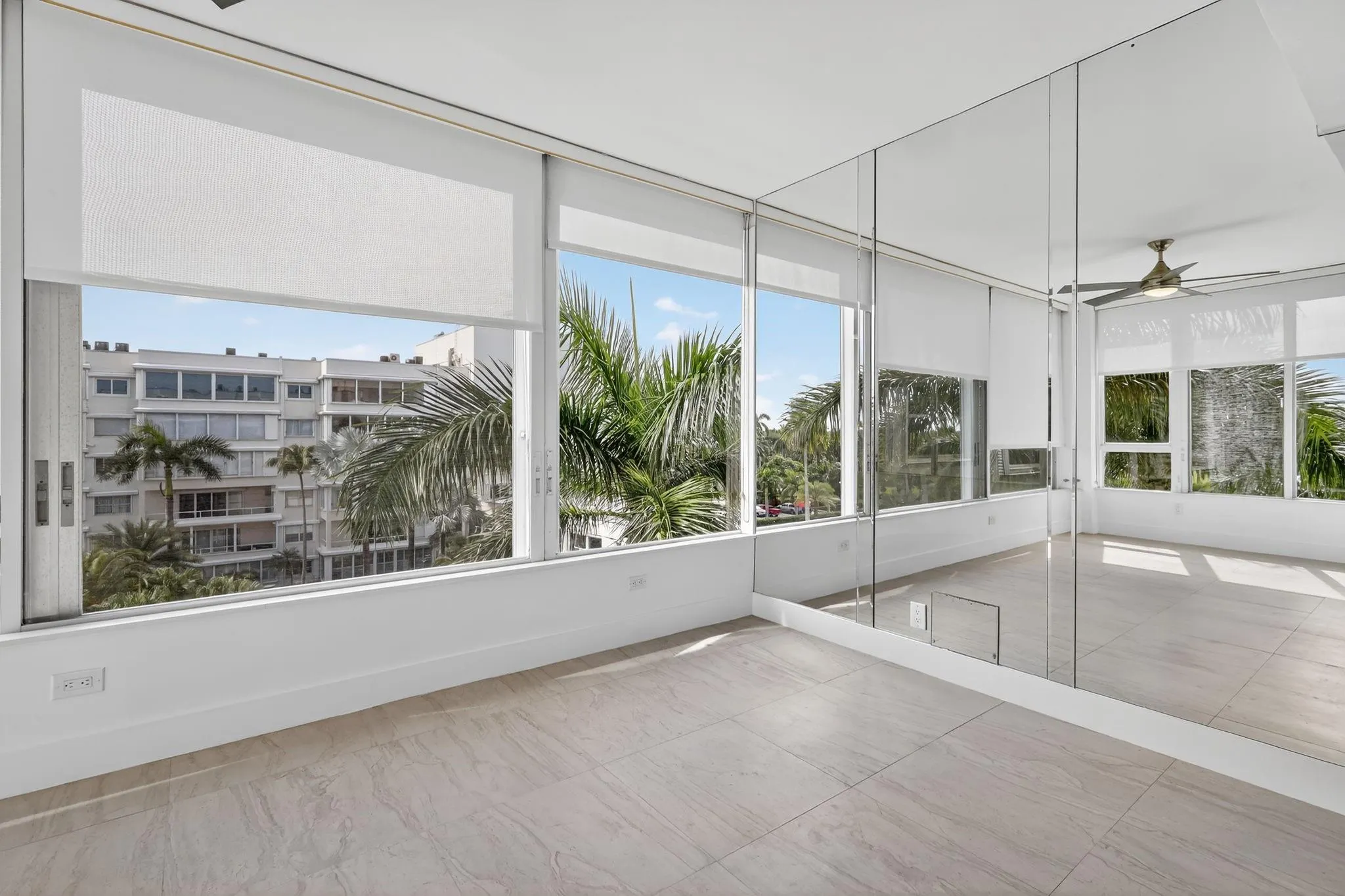 44 Cocoanut Row, #507A